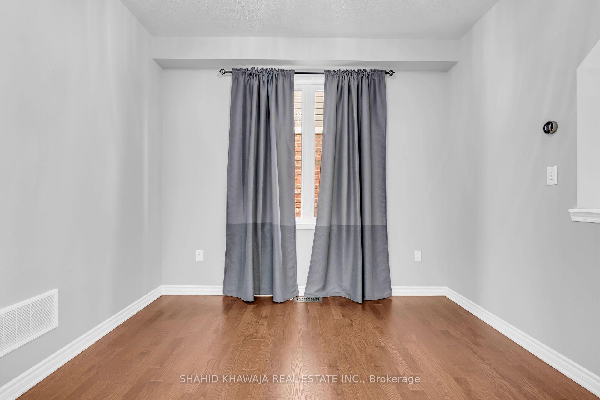 Photo 6 of 1169 Biason Circle, Milton, Willmott — HOMEH