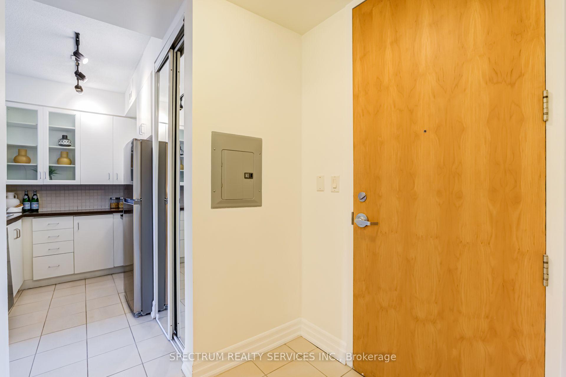 Photo 21 of 70 Alexander Street, Toronto, Church-Yonge Corridor — HOMEH
