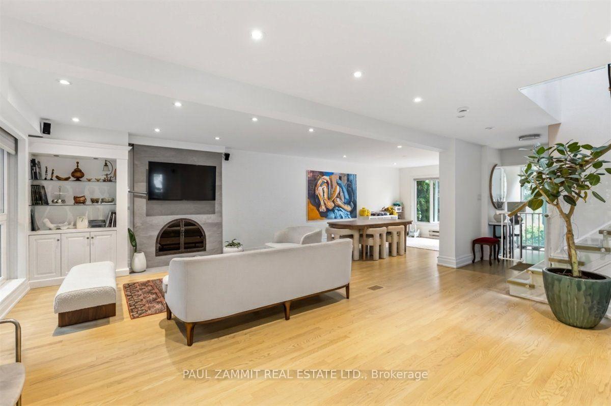 Photo 13 of 50 Breckonwood Crescent, Markham, Aileen-Willowbrook — HOMEH