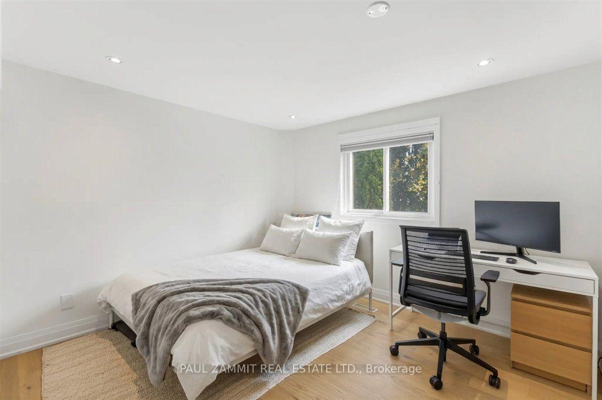 Photo 20 of 50 Breckonwood Crescent, Markham, Aileen-Willowbrook — HOMEH