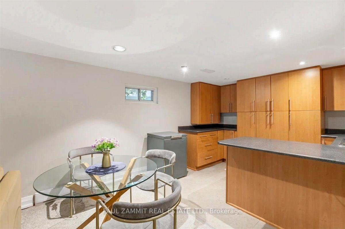 Photo 34 of 50 Breckonwood Crescent, Markham, Aileen-Willowbrook — HOMEH