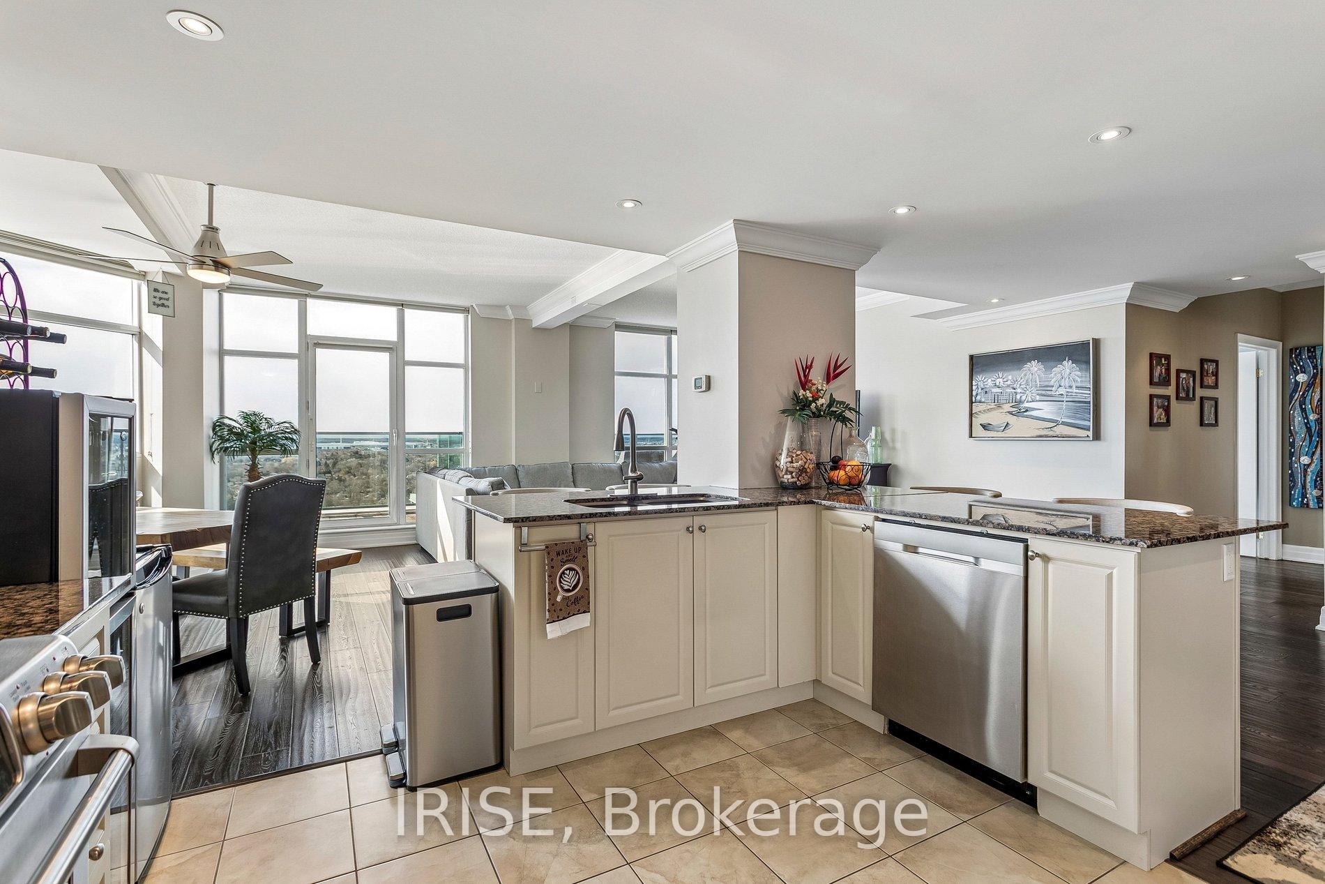 Photo 3 of Unit PH01, 9 George Street, Brampton, Downtown Brampton — HOMEH