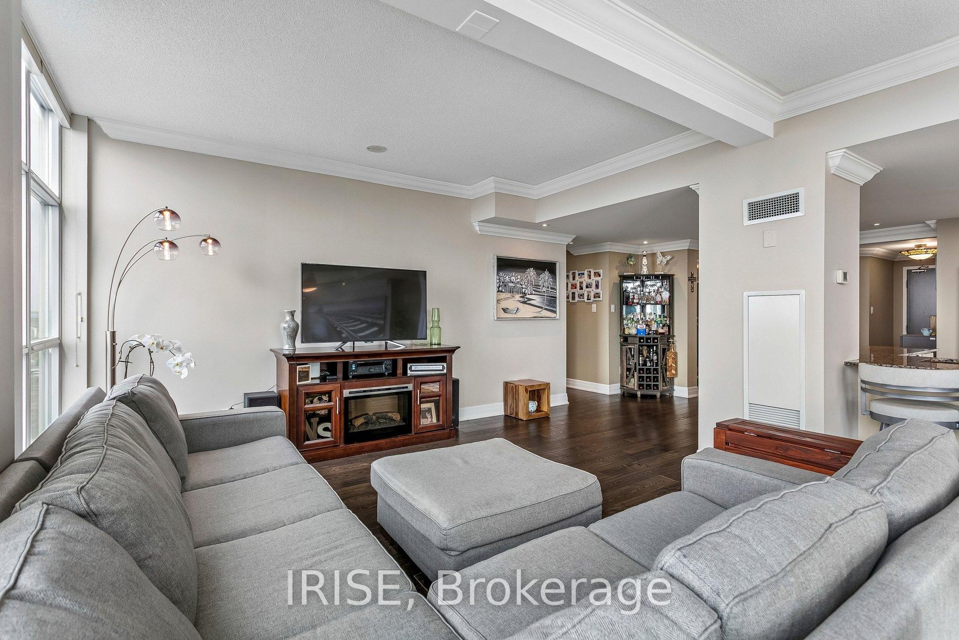 Photo 12 of Unit PH01, 9 George Street, Brampton, Downtown Brampton — HOMEH