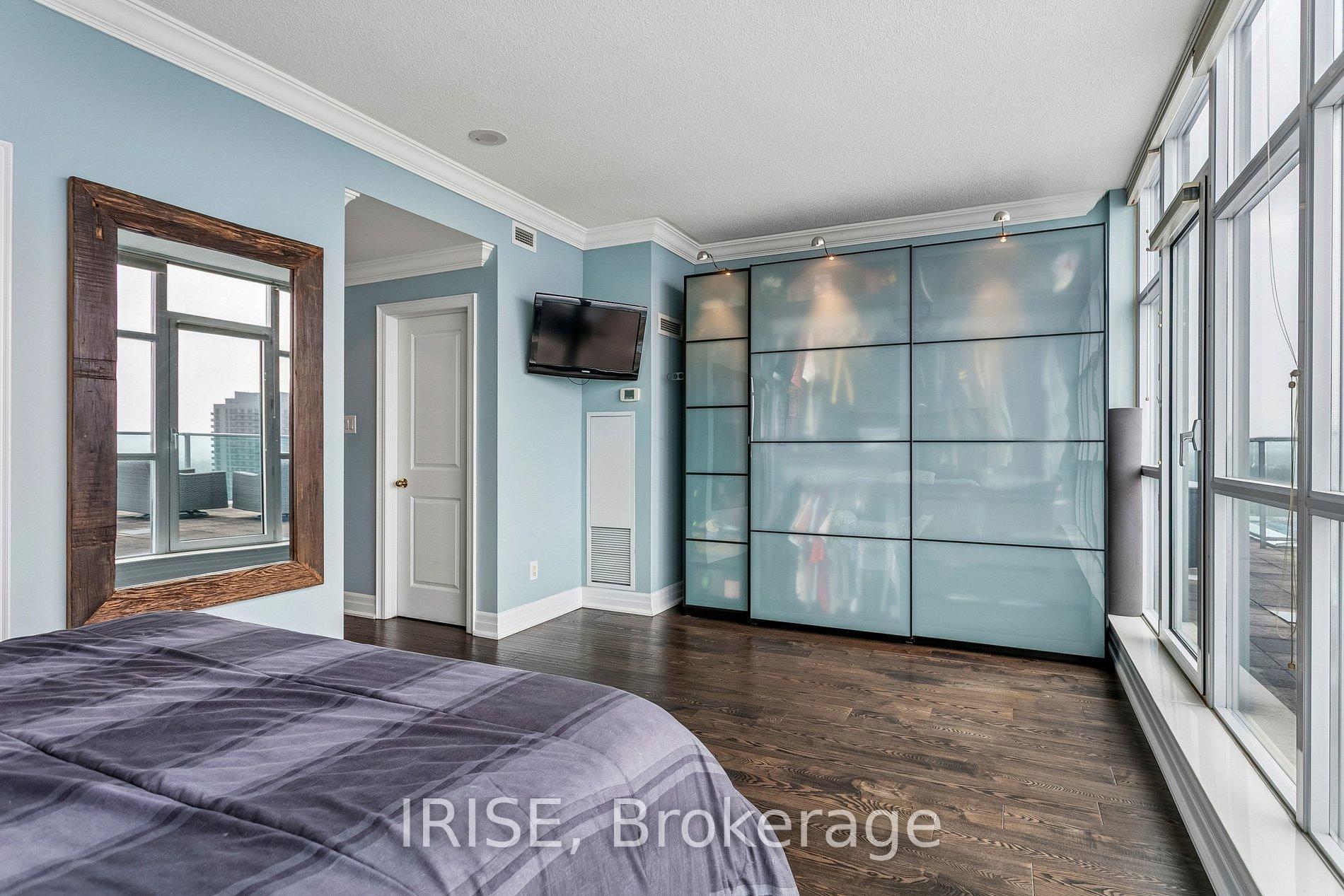 Photo 19 of Unit PH01, 9 George Street, Brampton, Downtown Brampton — HOMEH