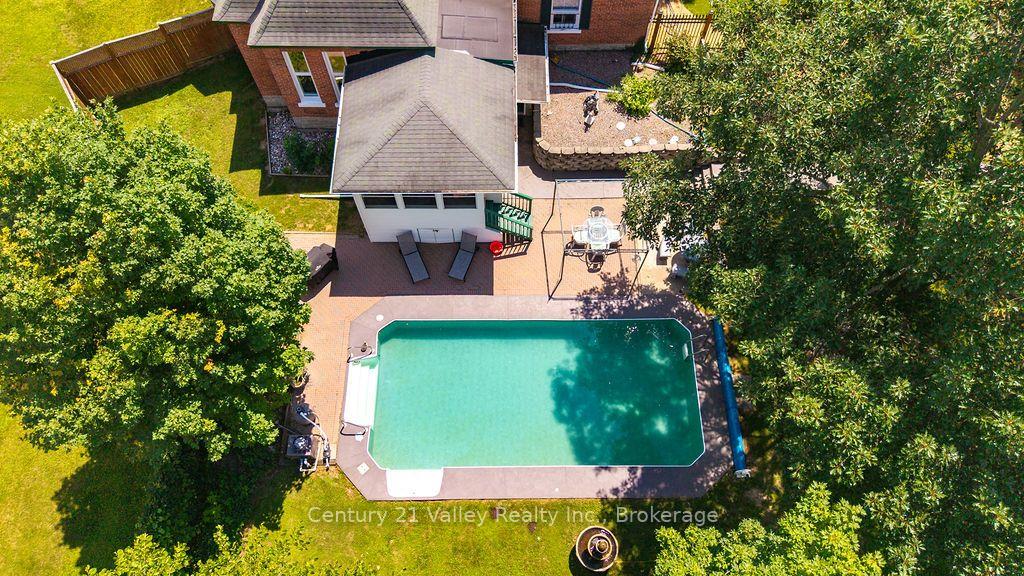 Photo 8 of 311 Supple Street, Pembroke, Pembroke — HOMEH