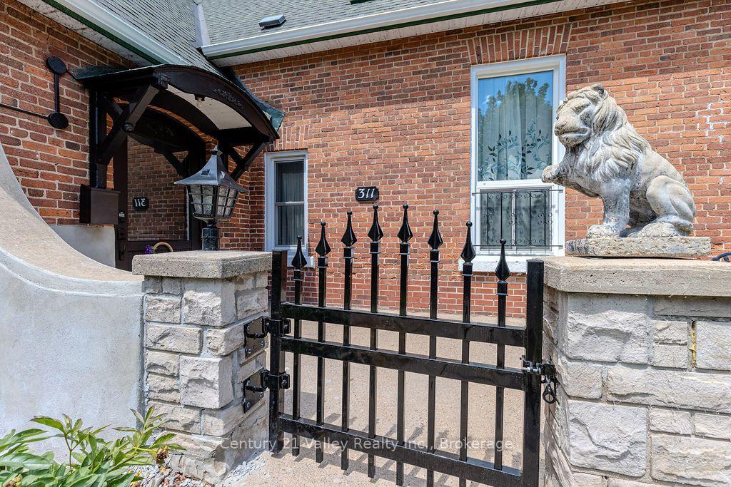Photo 12 of 311 Supple Street, Pembroke, Pembroke — HOMEH