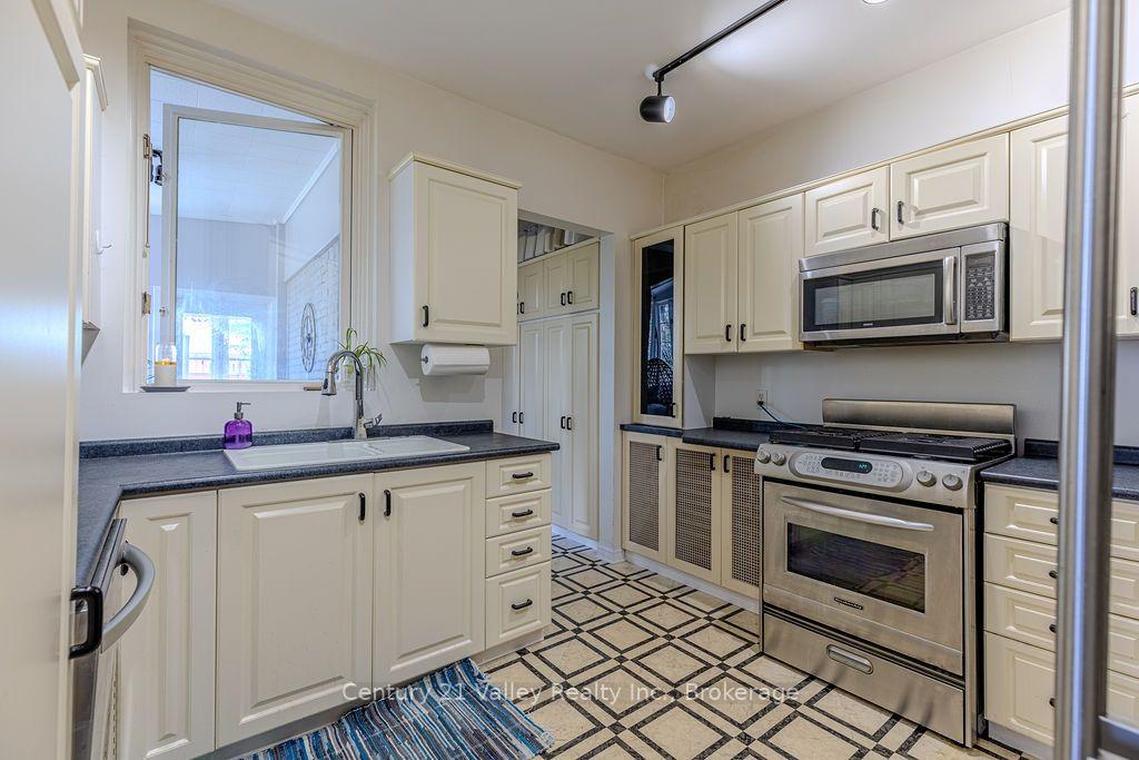 Photo 21 of 311 Supple Street, Pembroke, Pembroke — HOMEH