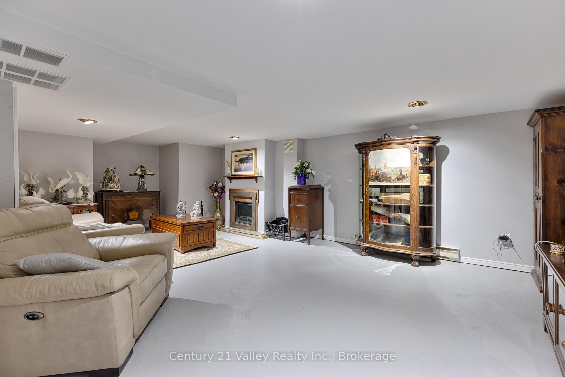 Photo 41 of 311 Supple Street, Pembroke, Pembroke — HOMEH