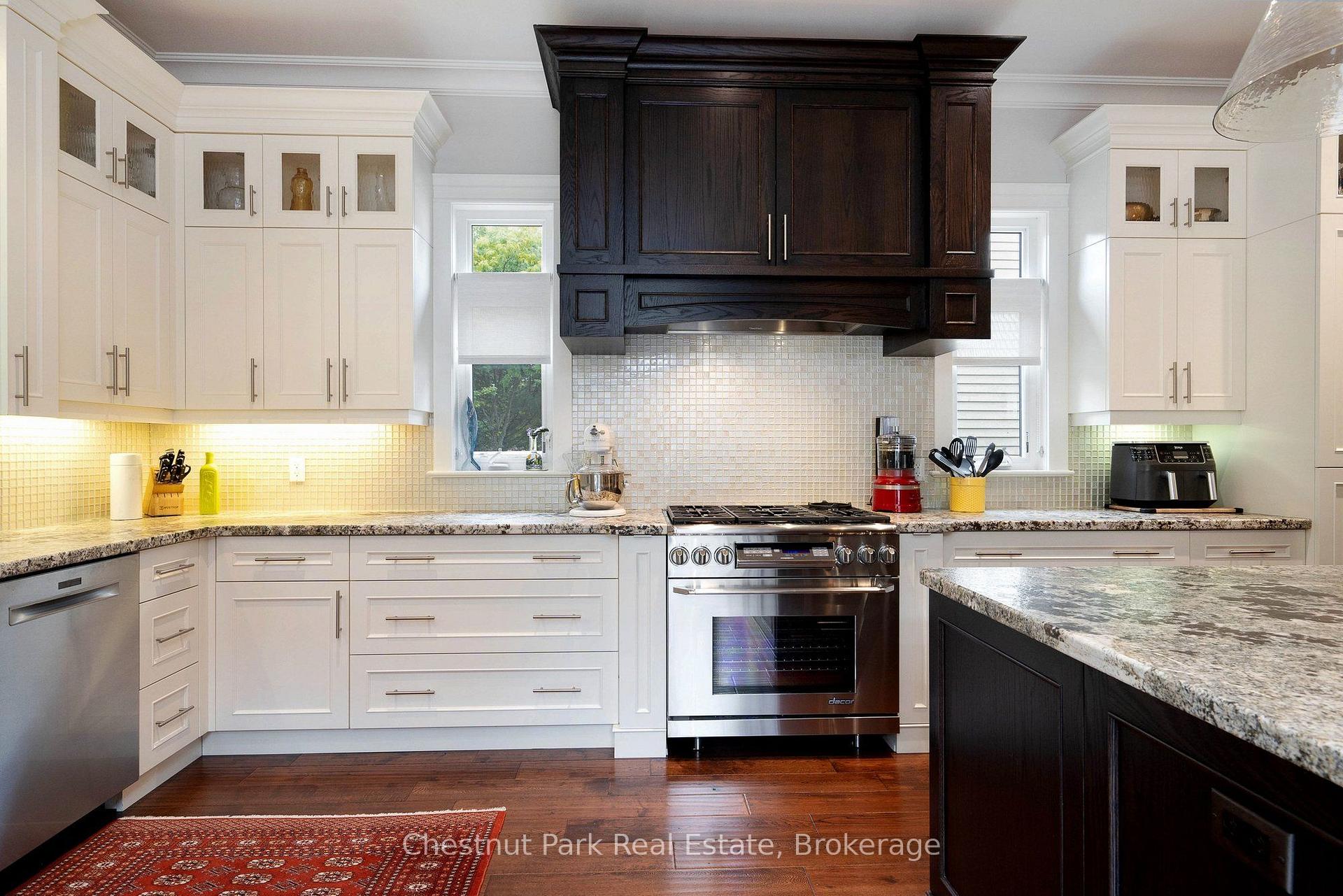 Photo 15 of 114 Grand Cypress Lane, Blue Mountains — HOMEH