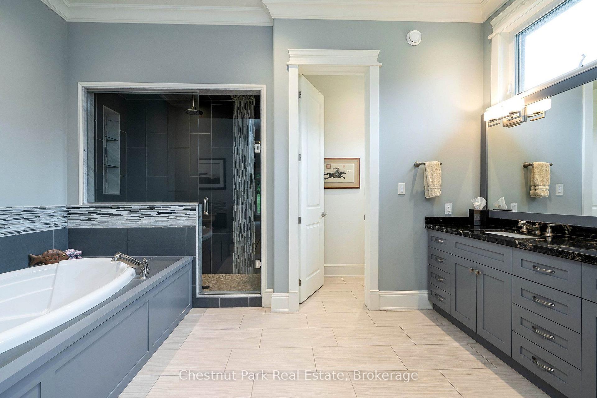 Photo 26 of 114 Grand Cypress Lane, Blue Mountains — HOMEH