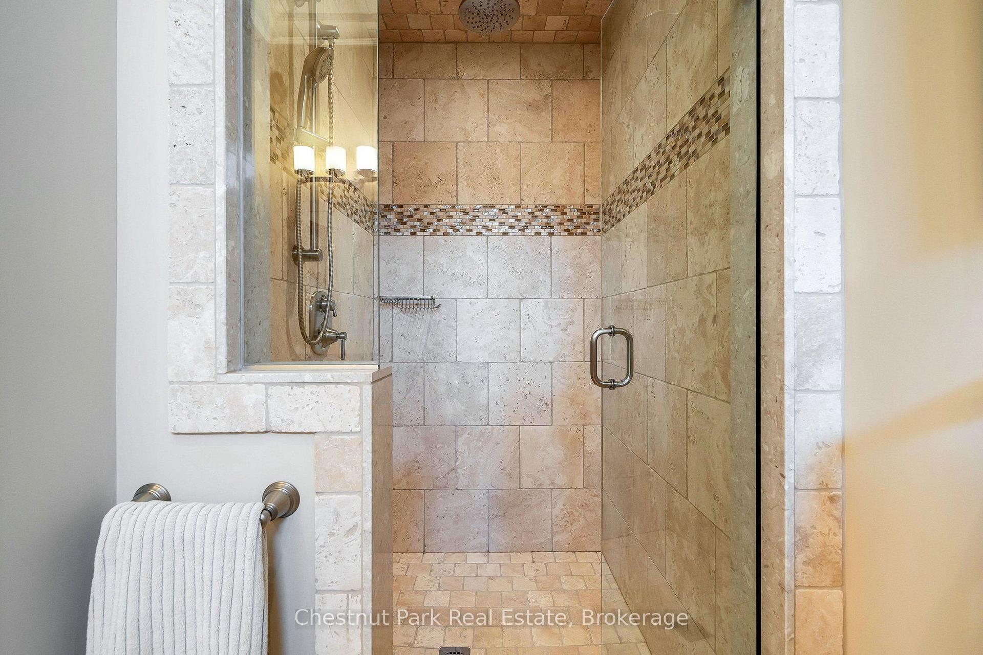 Photo 31 of 114 Grand Cypress Lane, Blue Mountains — HOMEH