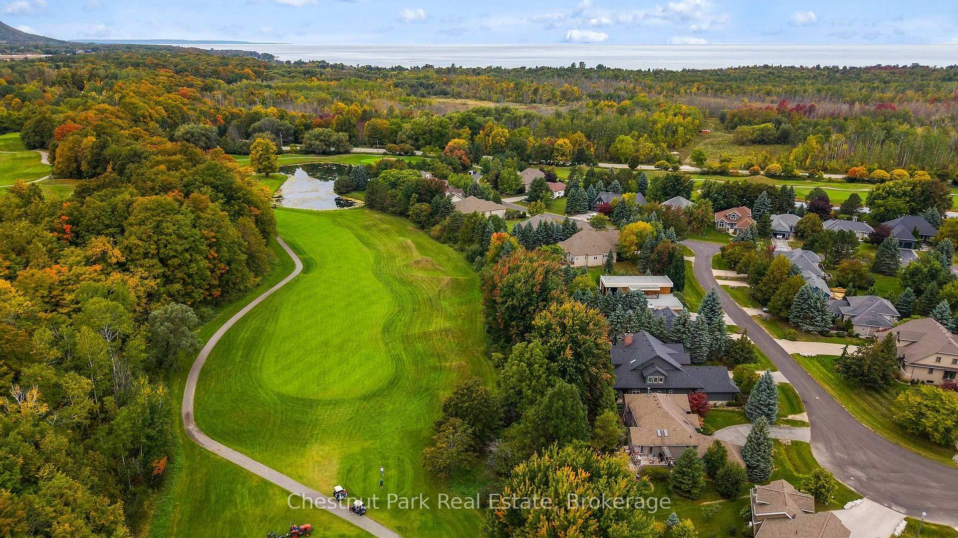 Photo 46 of 114 Grand Cypress Lane, Blue Mountains — HOMEH