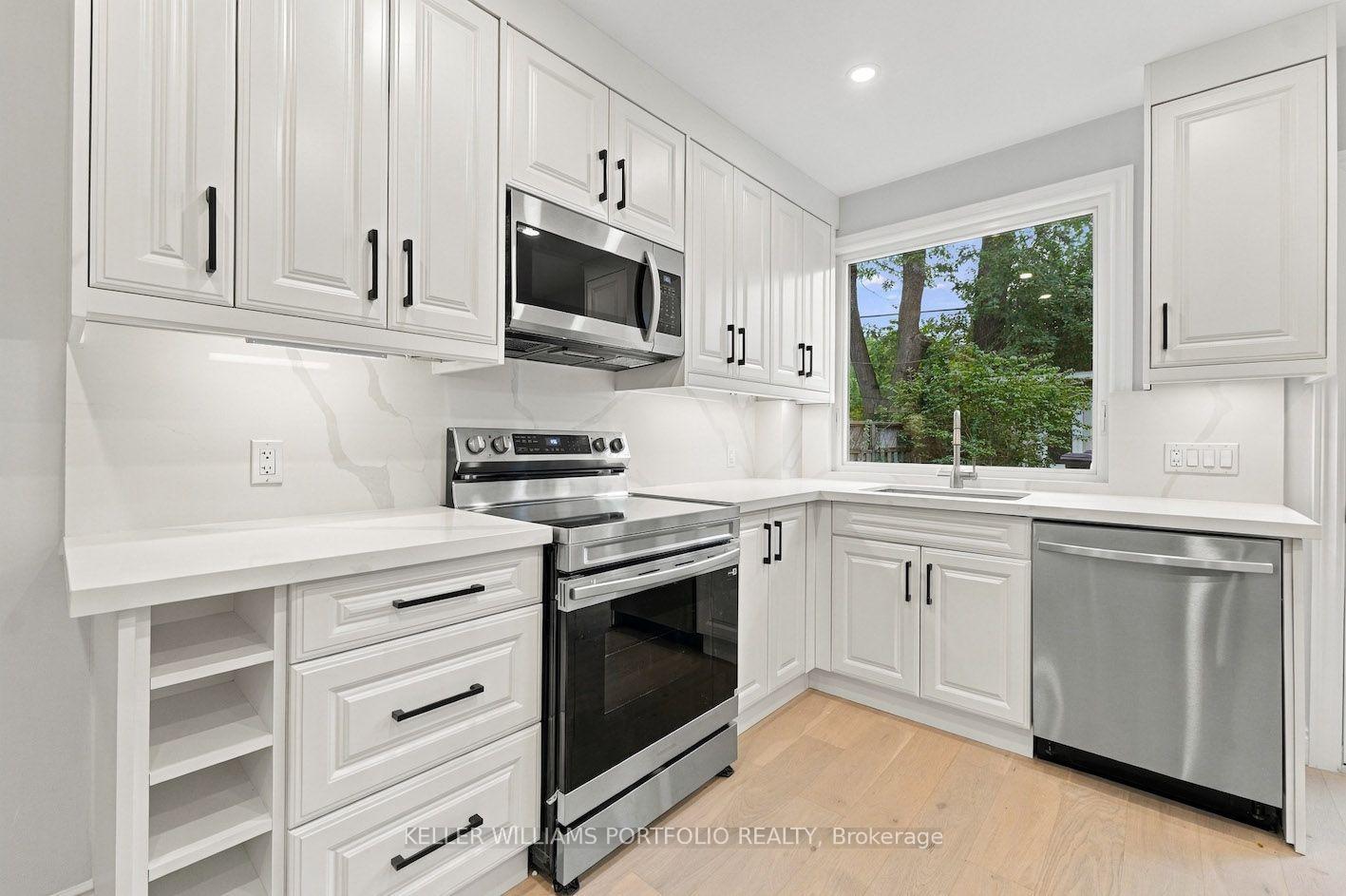 Photo 12 of 179 Oakcrest Avenue, Toronto, East End-Danforth — HOMEH