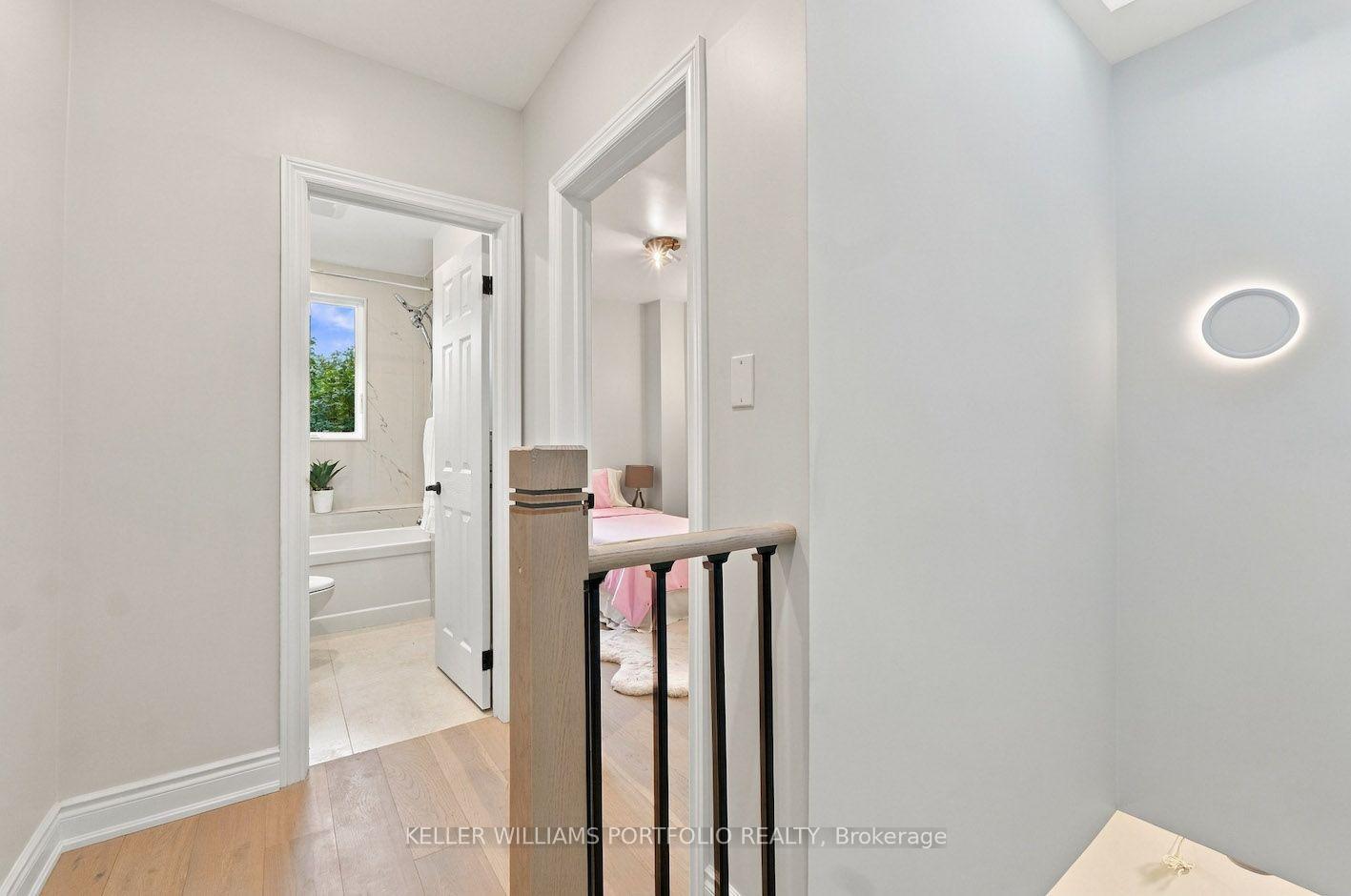 Photo 15 of 179 Oakcrest Avenue, Toronto, East End-Danforth — HOMEH