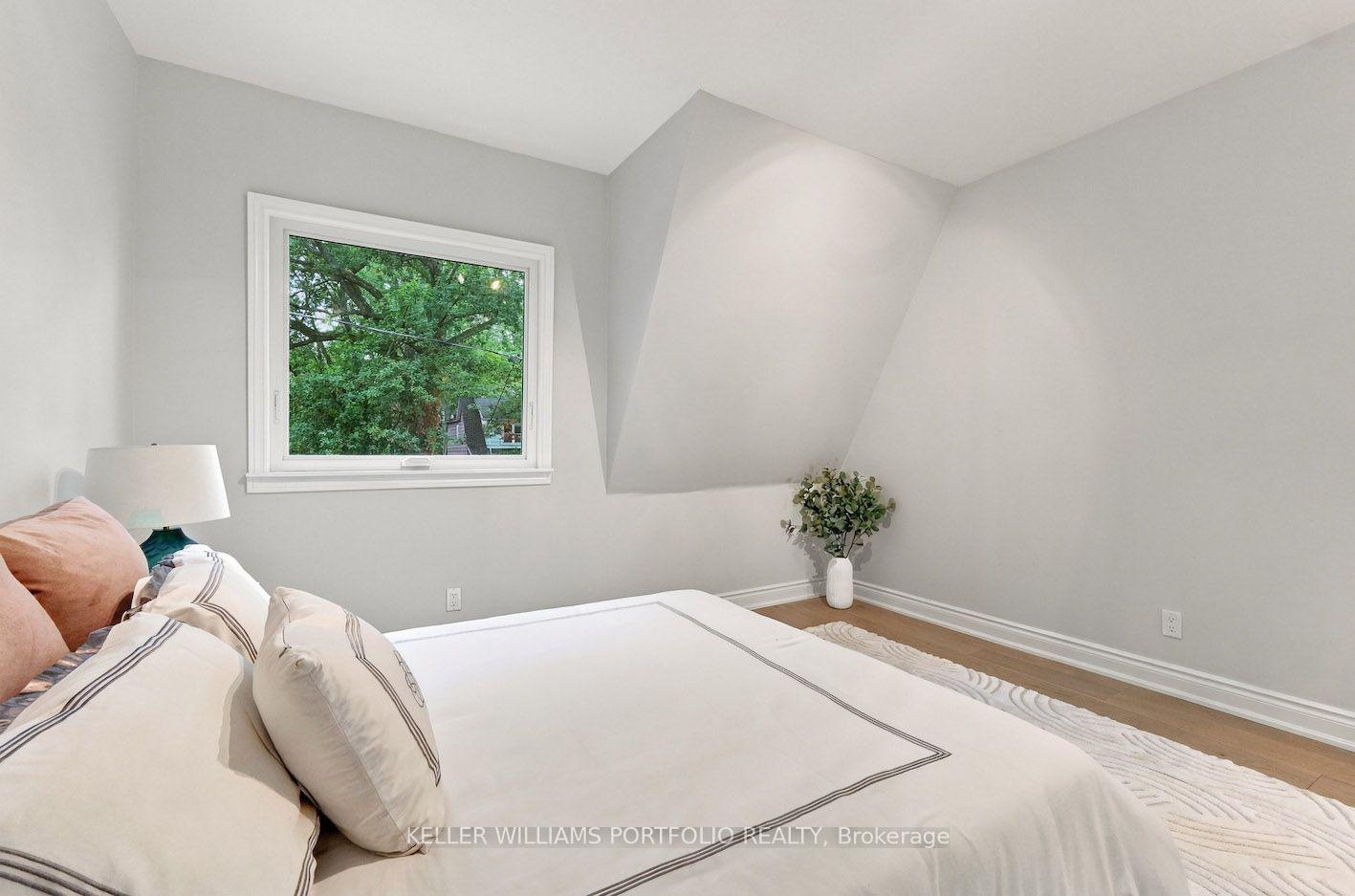 Photo 18 of 179 Oakcrest Avenue, Toronto, East End-Danforth — HOMEH