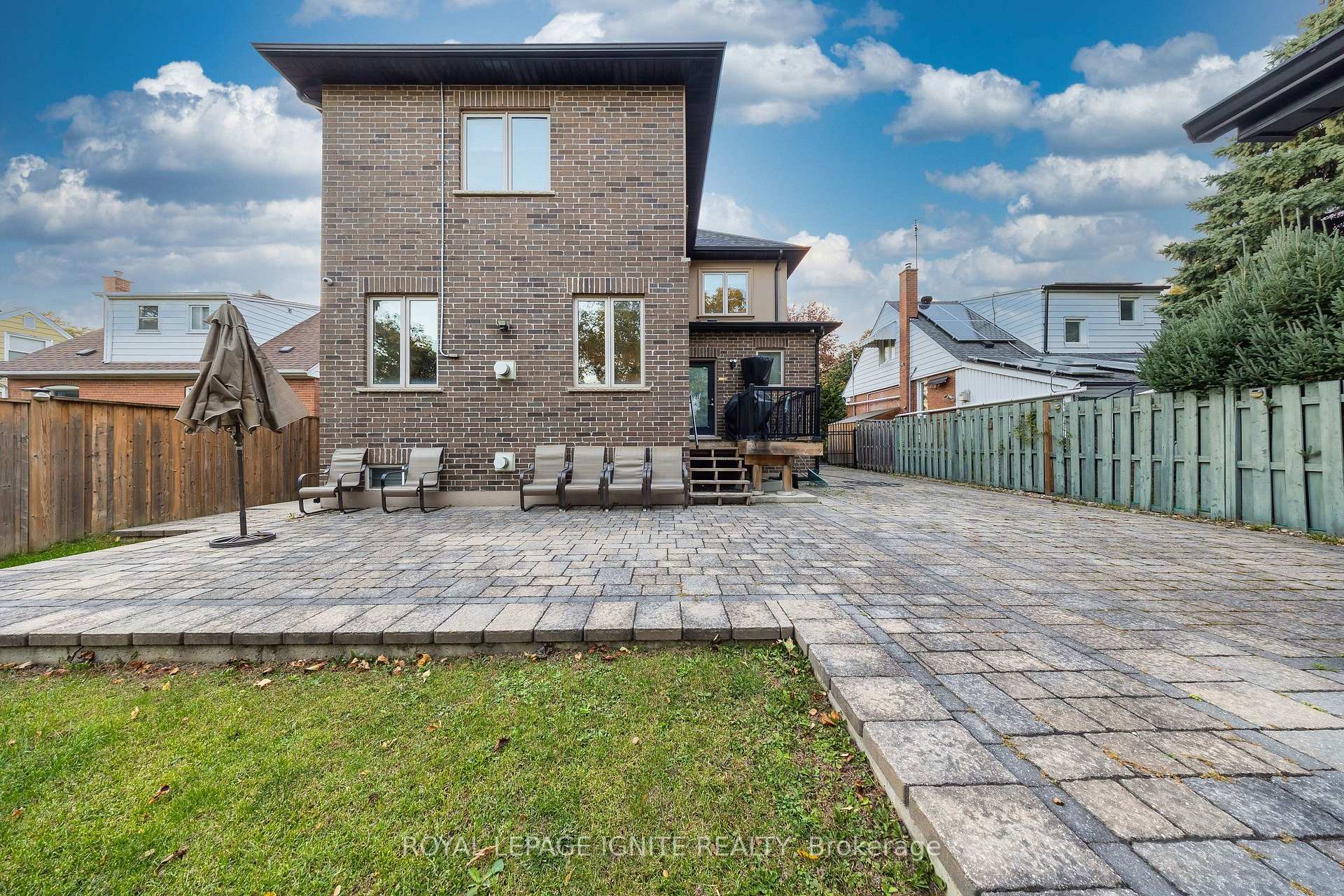 Photo 10 of 31 Jodphur Avenue, North York, Humberlea-Pelmo Park — HOMEH