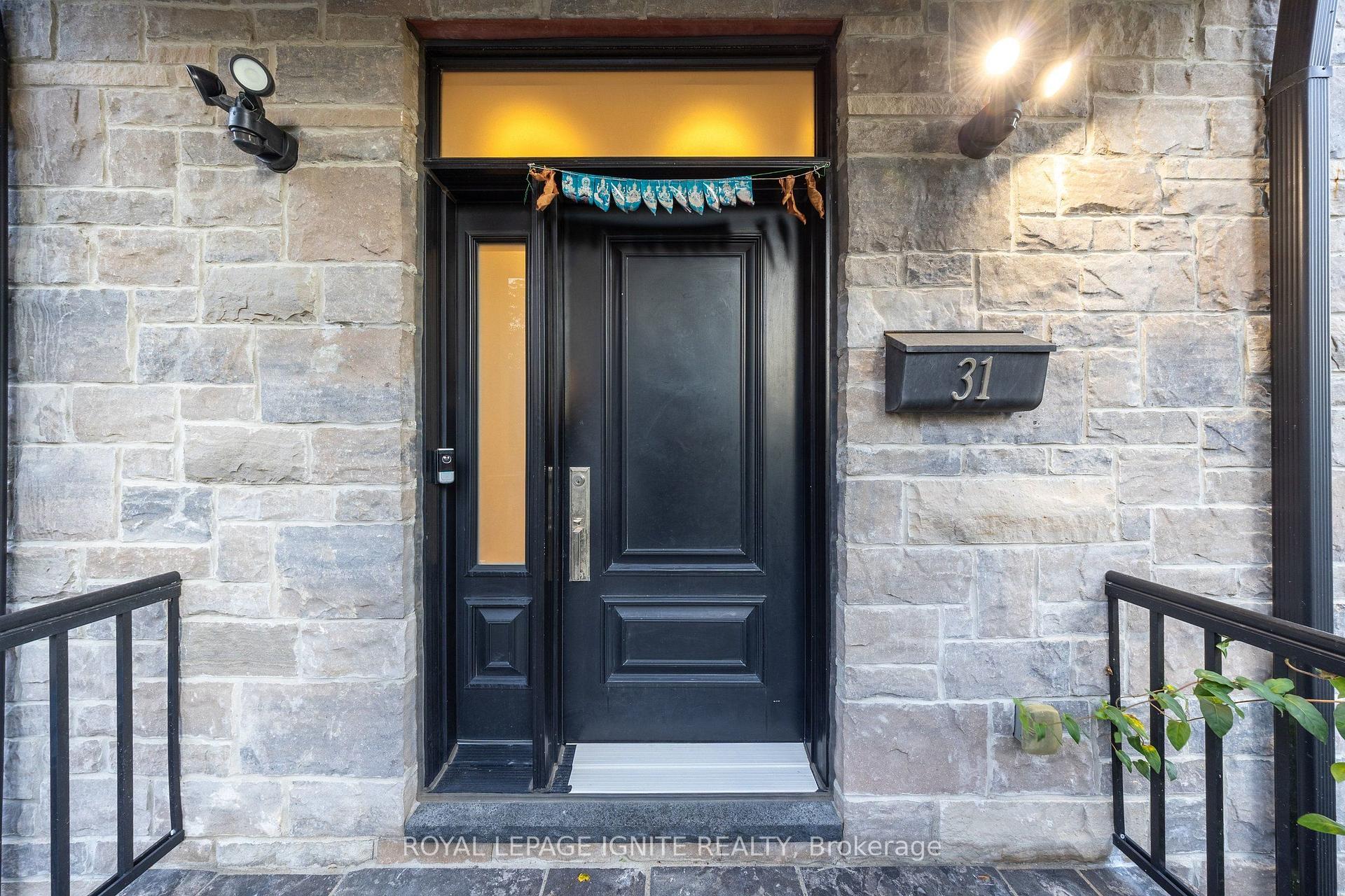 Photo 11 of 31 Jodphur Avenue, North York, Humberlea-Pelmo Park — HOMEH