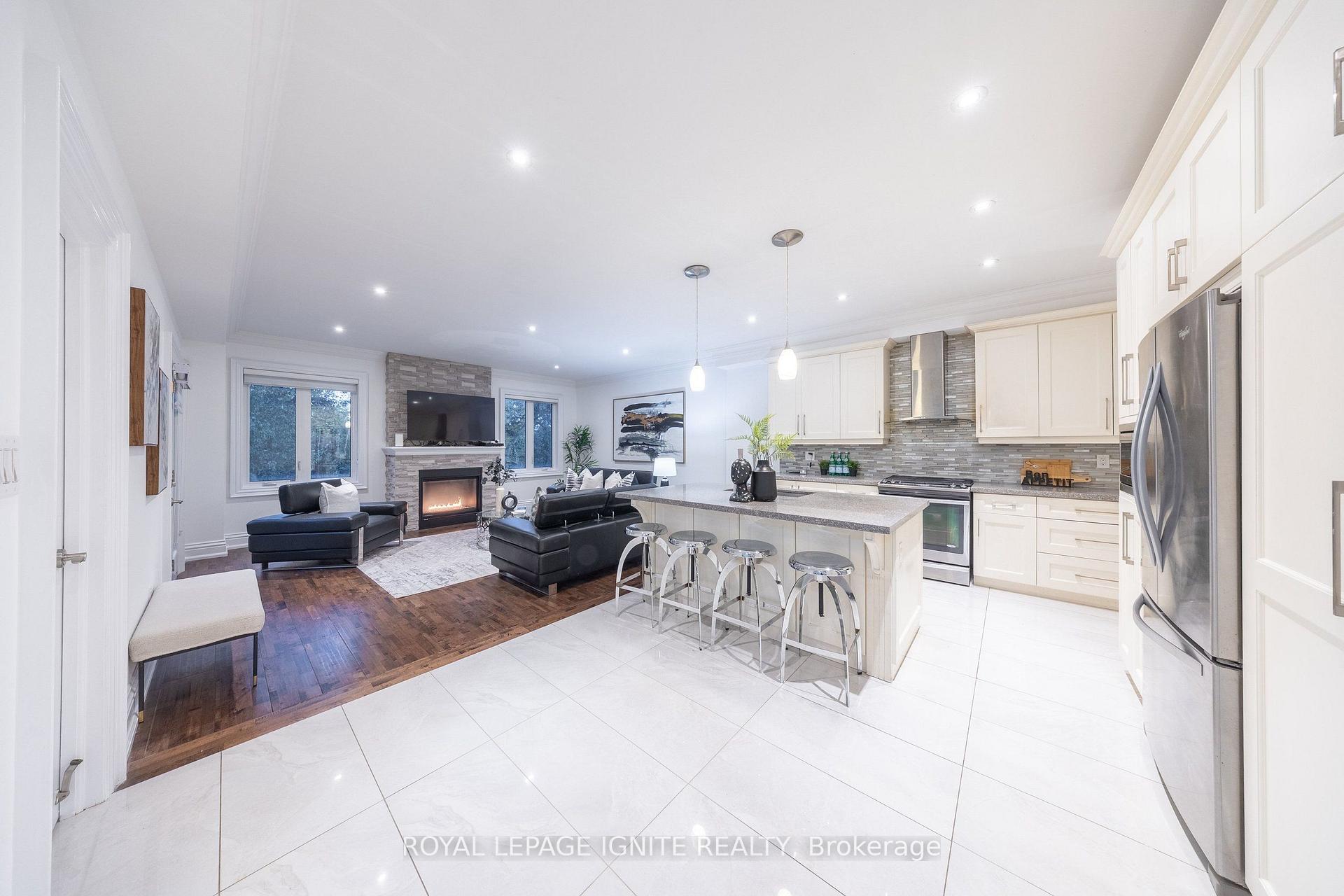 Photo 19 of 31 Jodphur Avenue, North York, Humberlea-Pelmo Park — HOMEH