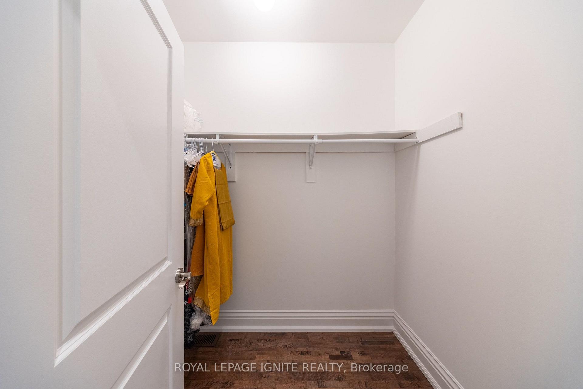 Photo 36 of 31 Jodphur Avenue, North York, Humberlea-Pelmo Park — HOMEH