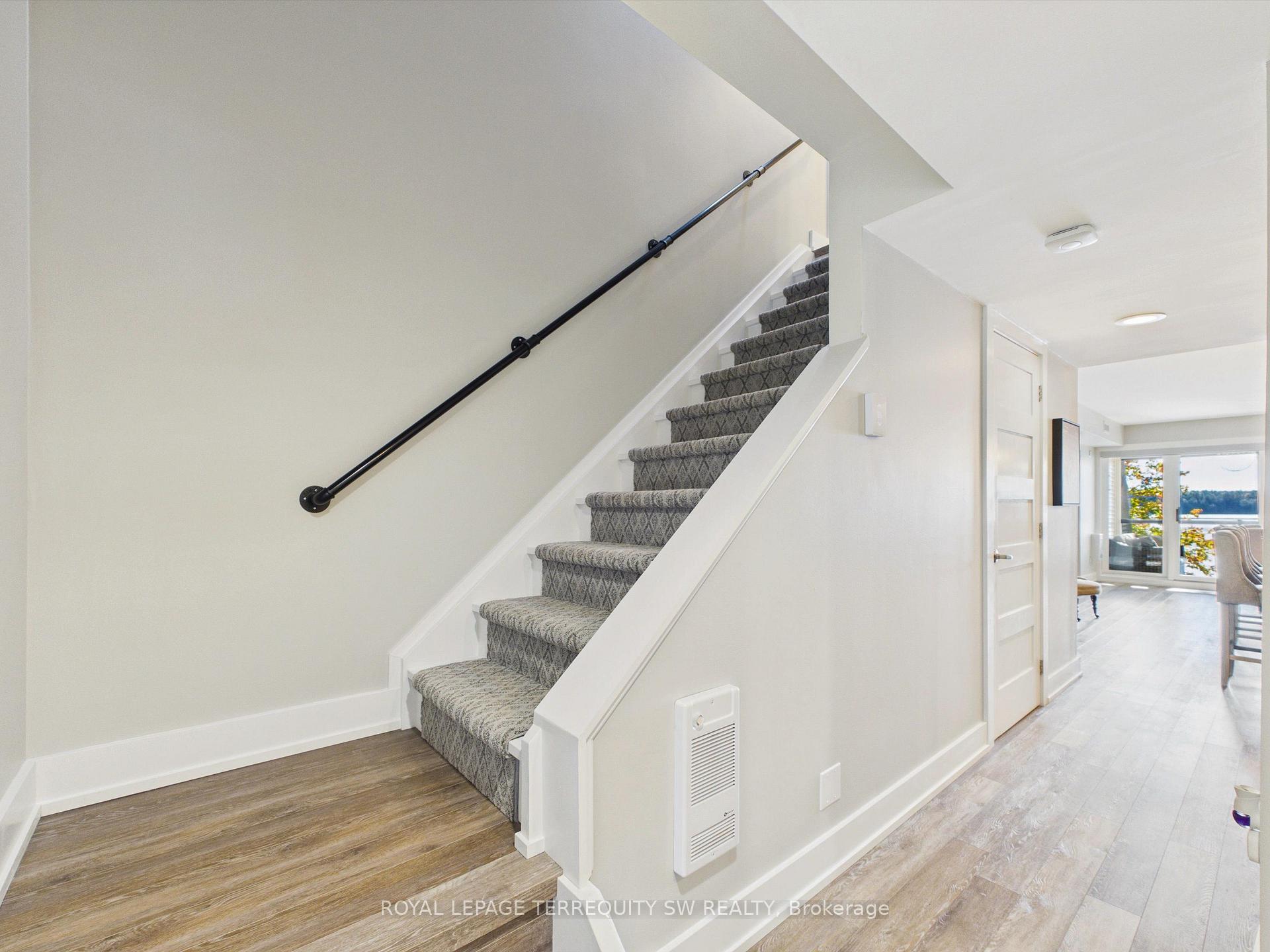 Photo 2 of Unit 210, 10 Coveside Drive, Huntsville, Chaffey — HOMEH