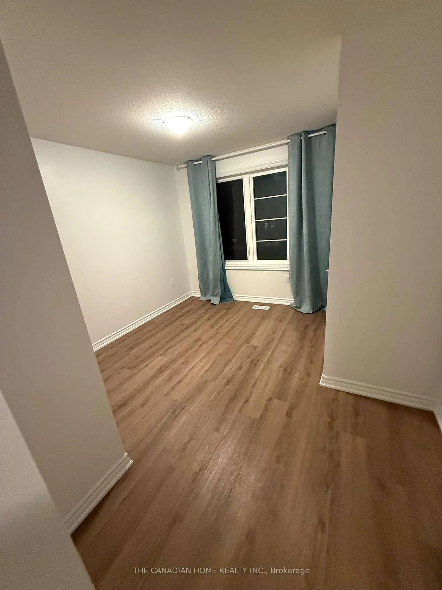 Photo 5 of Unit 117, 461 Blackburn Drive, Brantford, Empire South — HOMEH