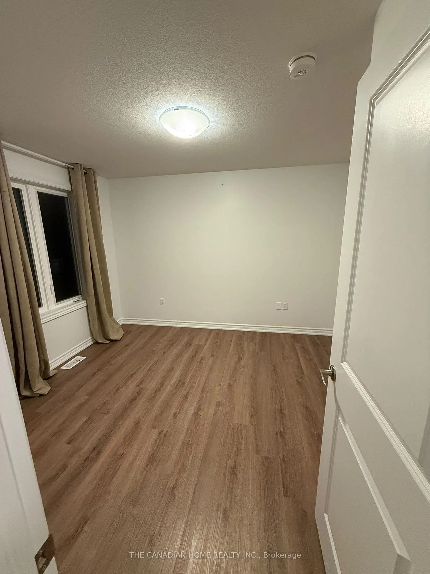 Photo 7 of Unit 117, 461 Blackburn Drive, Brantford, Empire South — HOMEH