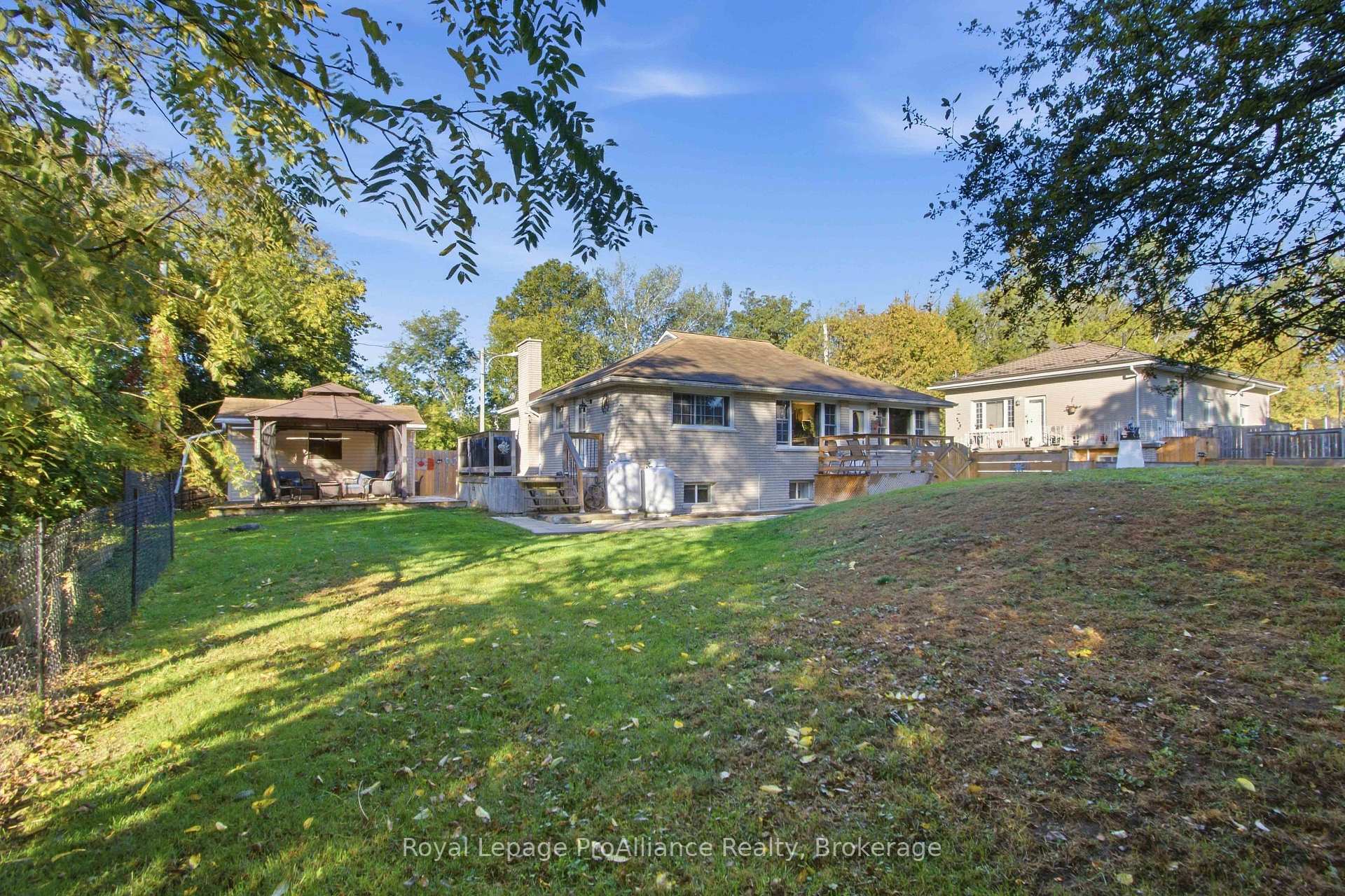 Photo 2 of 114 Catherine Street, Quinte West, Trenton Ward — HOMEH