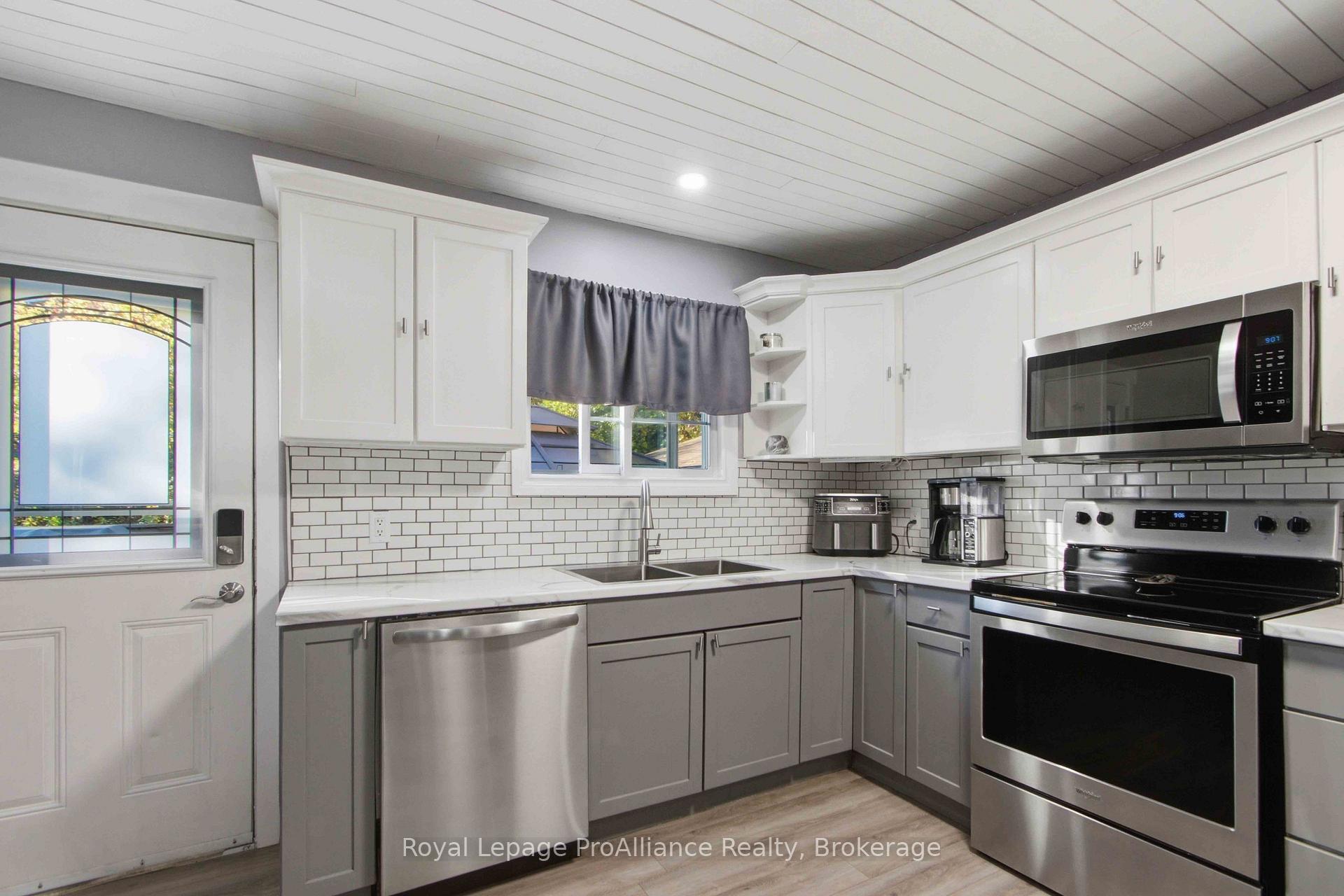 Photo 7 of 114 Catherine Street, Quinte West, Trenton Ward — HOMEH