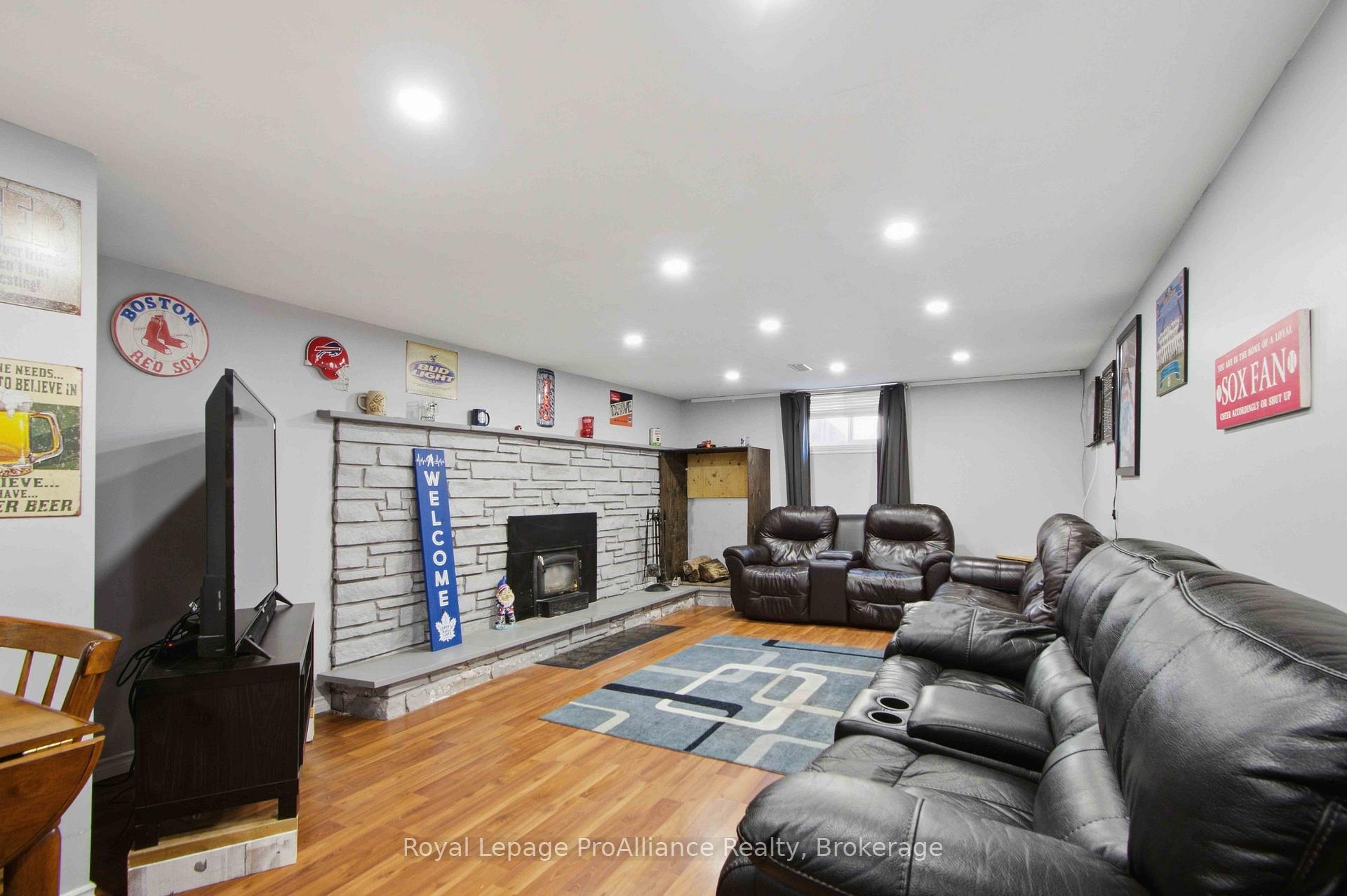Photo 17 of 114 Catherine Street, Quinte West, Trenton Ward — HOMEH