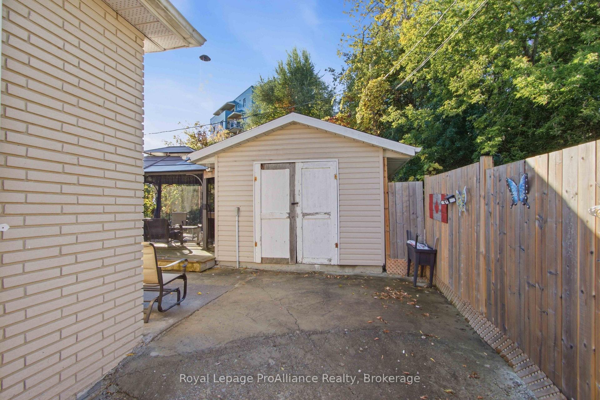 Photo 27 of 114 Catherine Street, Quinte West, Trenton Ward — HOMEH