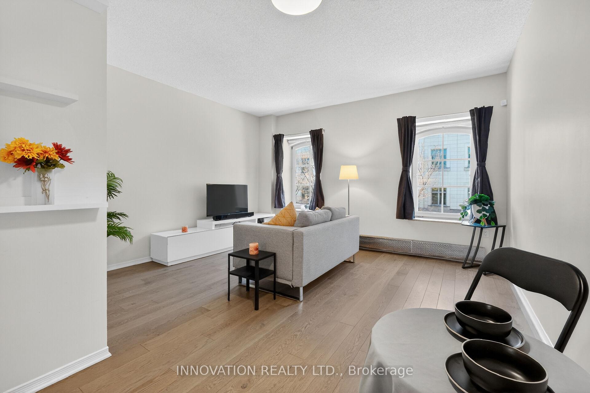 Photo 4 of Unit 4, 10 Clarence Street, Ottawa, Lower Town/Byward Market — HOMEH
