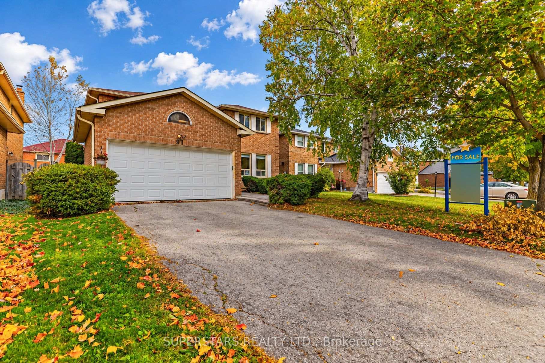 Photo 2 of 91 Forbes Crescent, Markham, Milliken Mills East — HOMEH