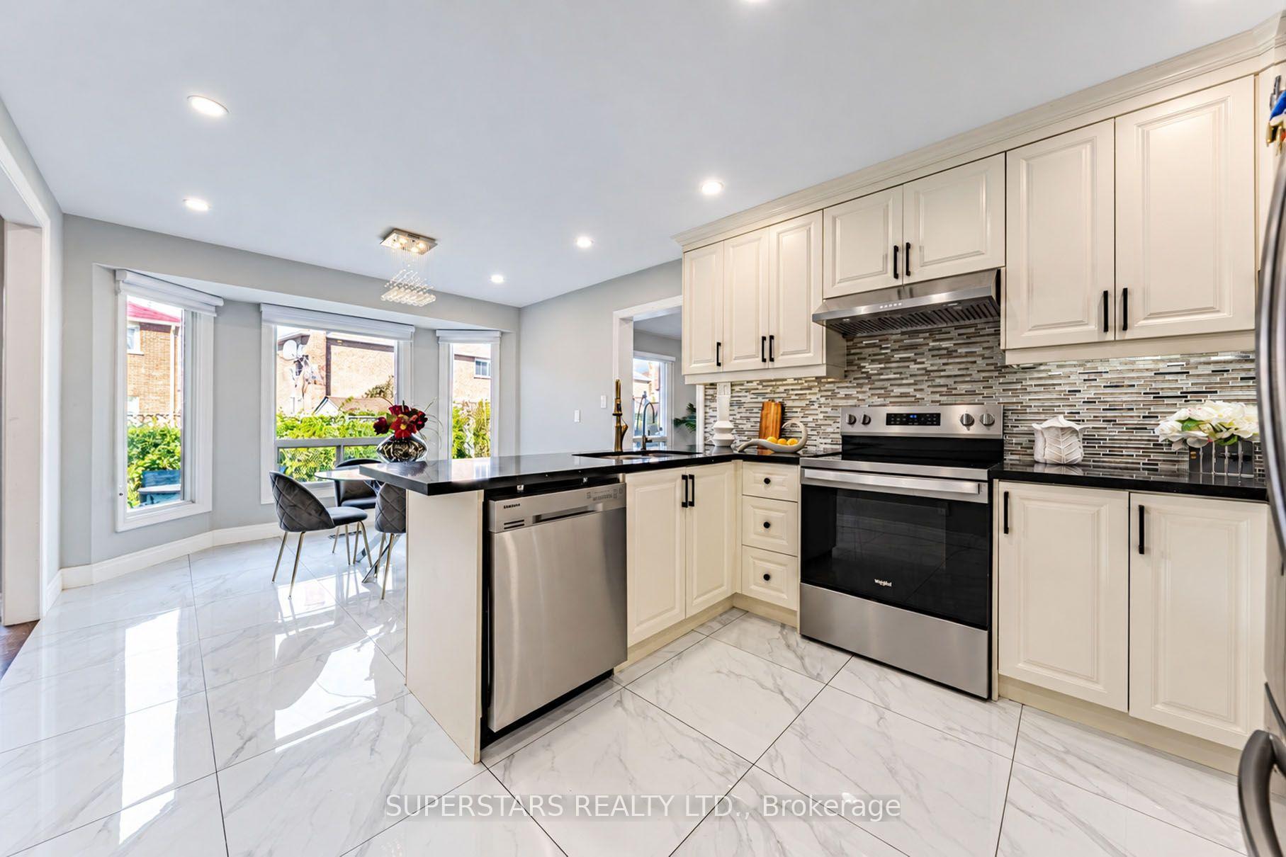 Photo 12 of 91 Forbes Crescent, Markham, Milliken Mills East — HOMEH