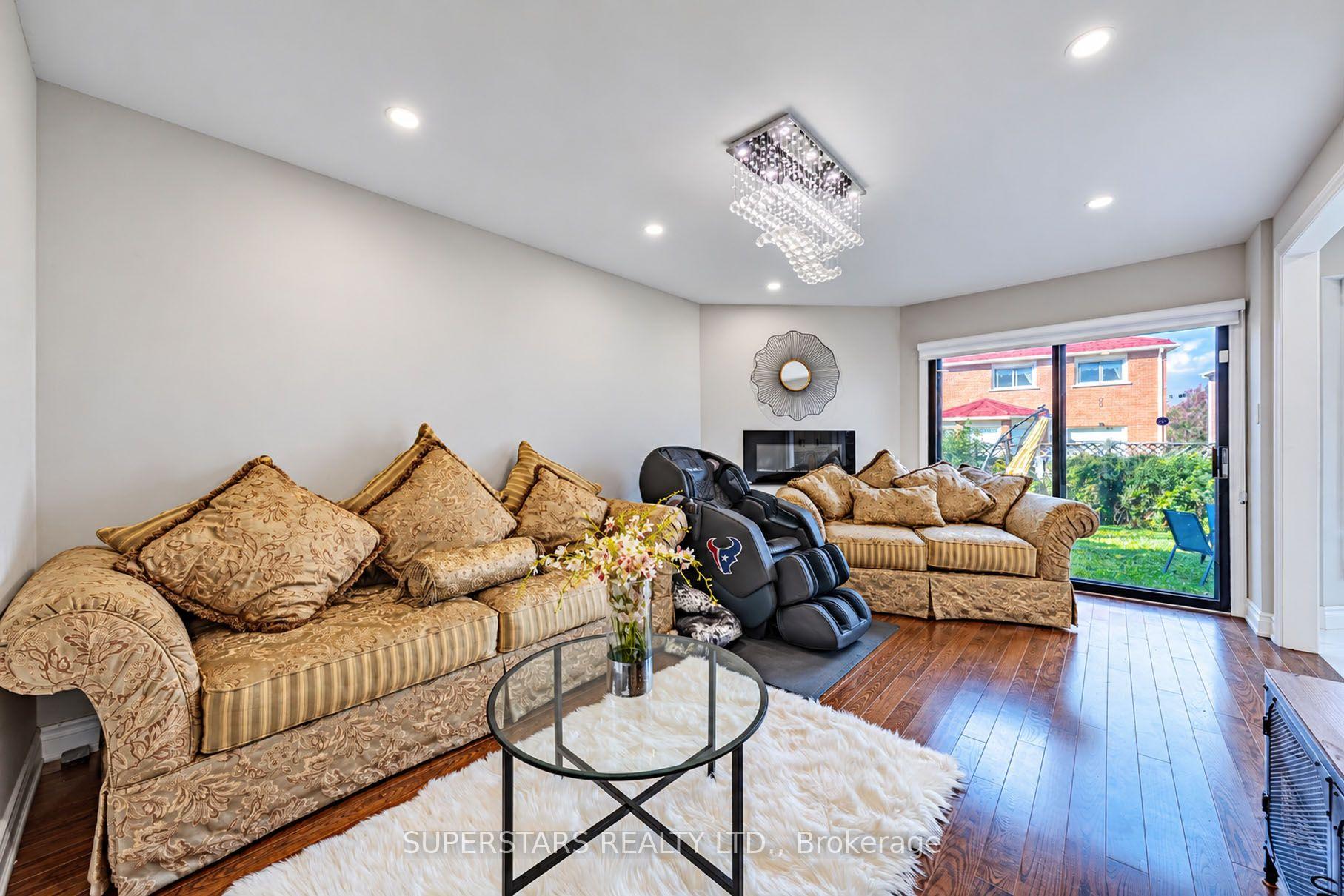 Photo 18 of 91 Forbes Crescent, Markham, Milliken Mills East — HOMEH