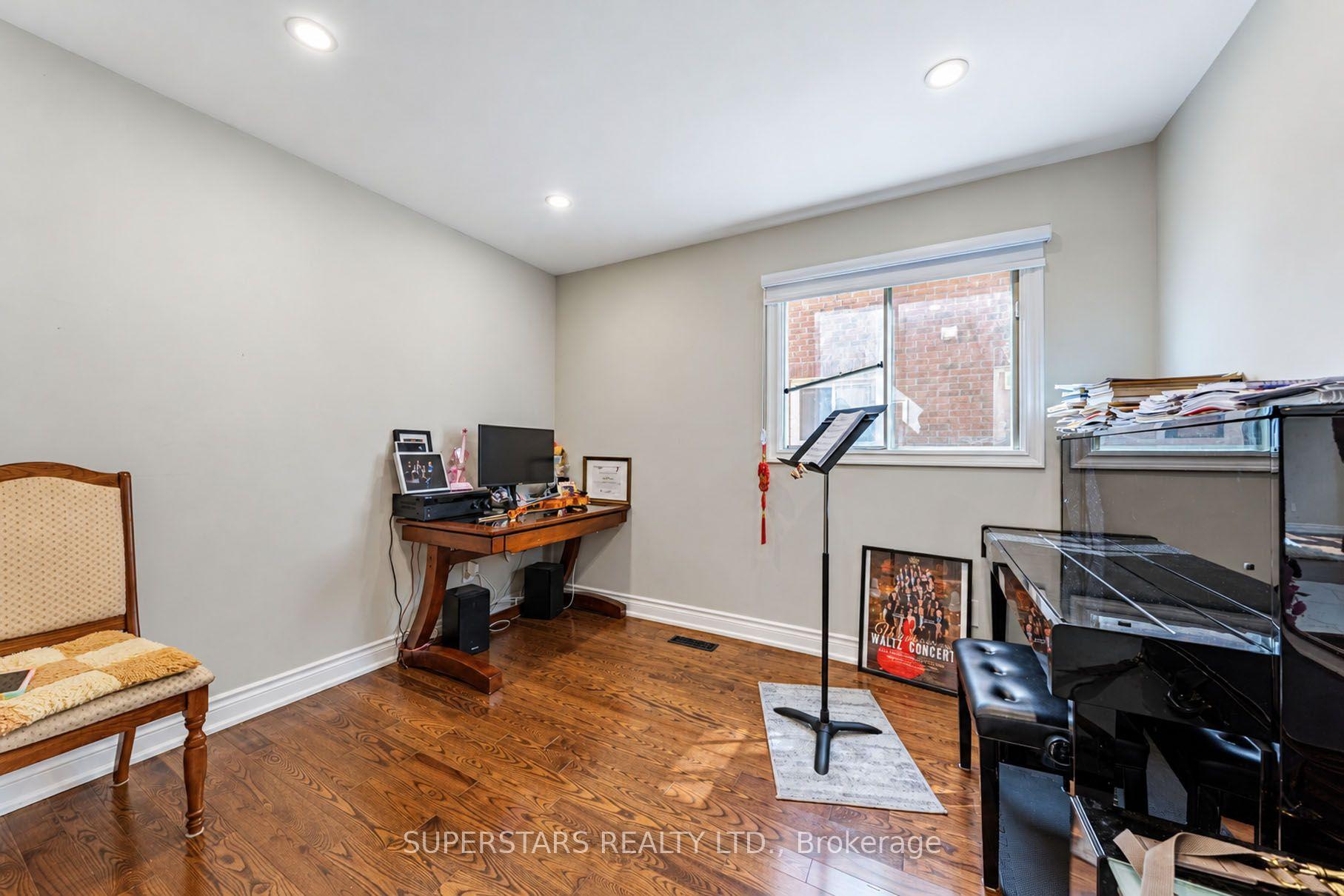 Photo 19 of 91 Forbes Crescent, Markham, Milliken Mills East — HOMEH