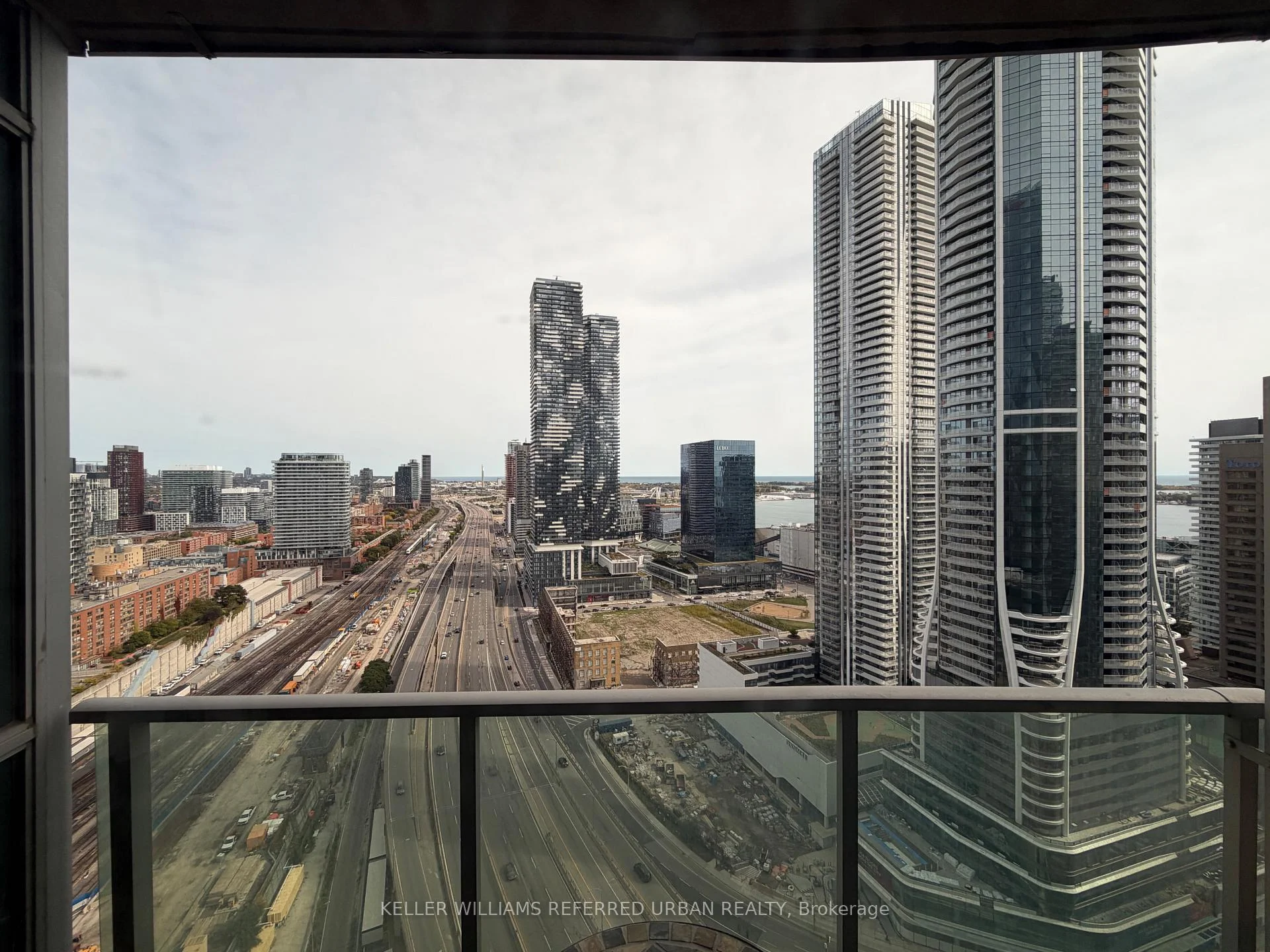 Photo 7 of Unit 3309, 18 Yonge Street, Toronto, Waterfront Communities — HOMEH