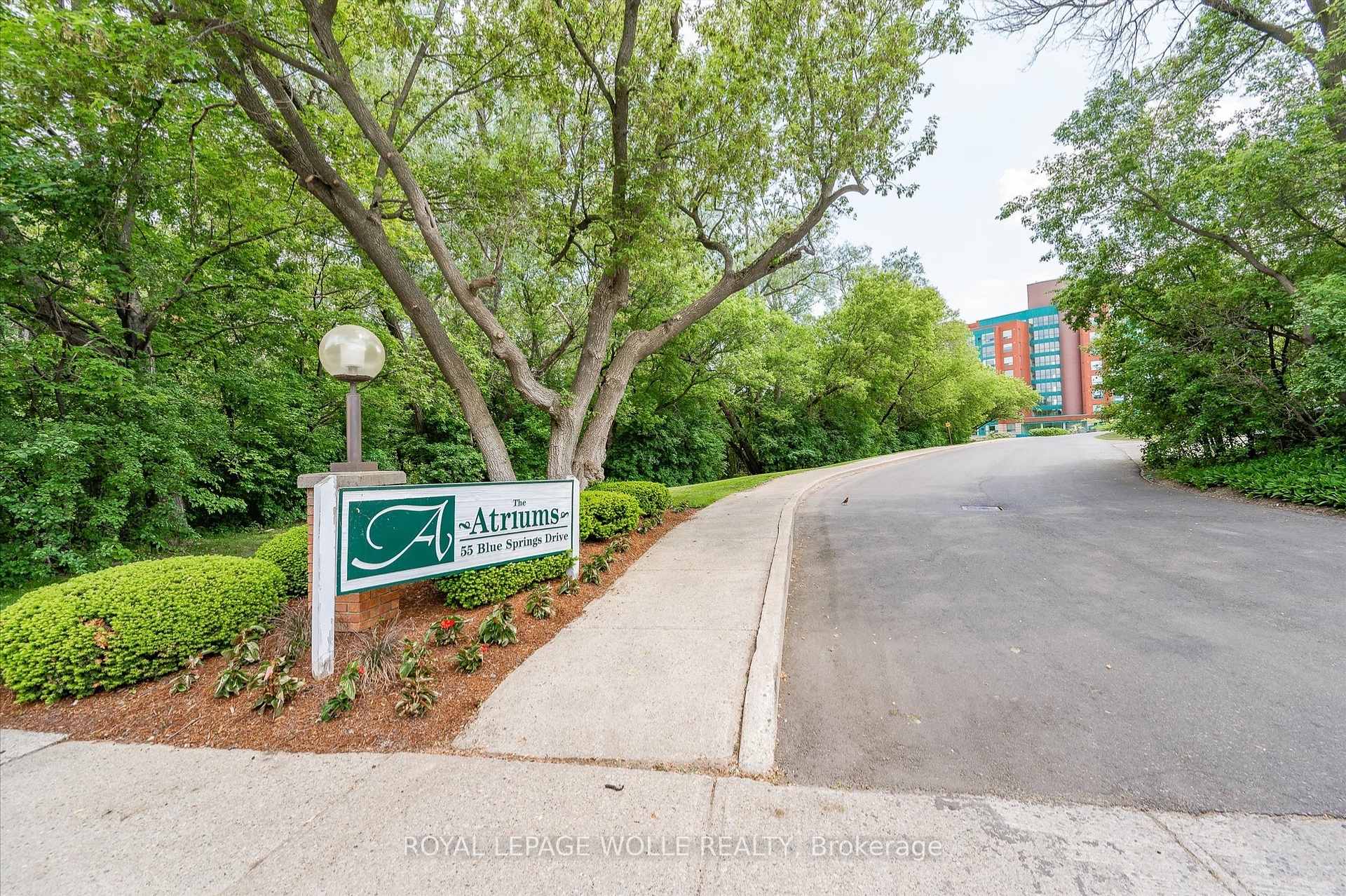 Photo 3 of Unit 706, 55 Blue Springs Drive, Waterloo, Colonial Acres — HOMEH