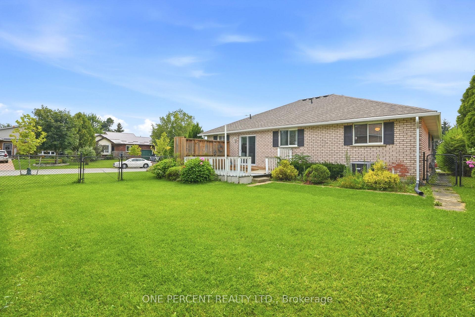 Photo 28 of 9 Country Club Road, Haldimand — HOMEH