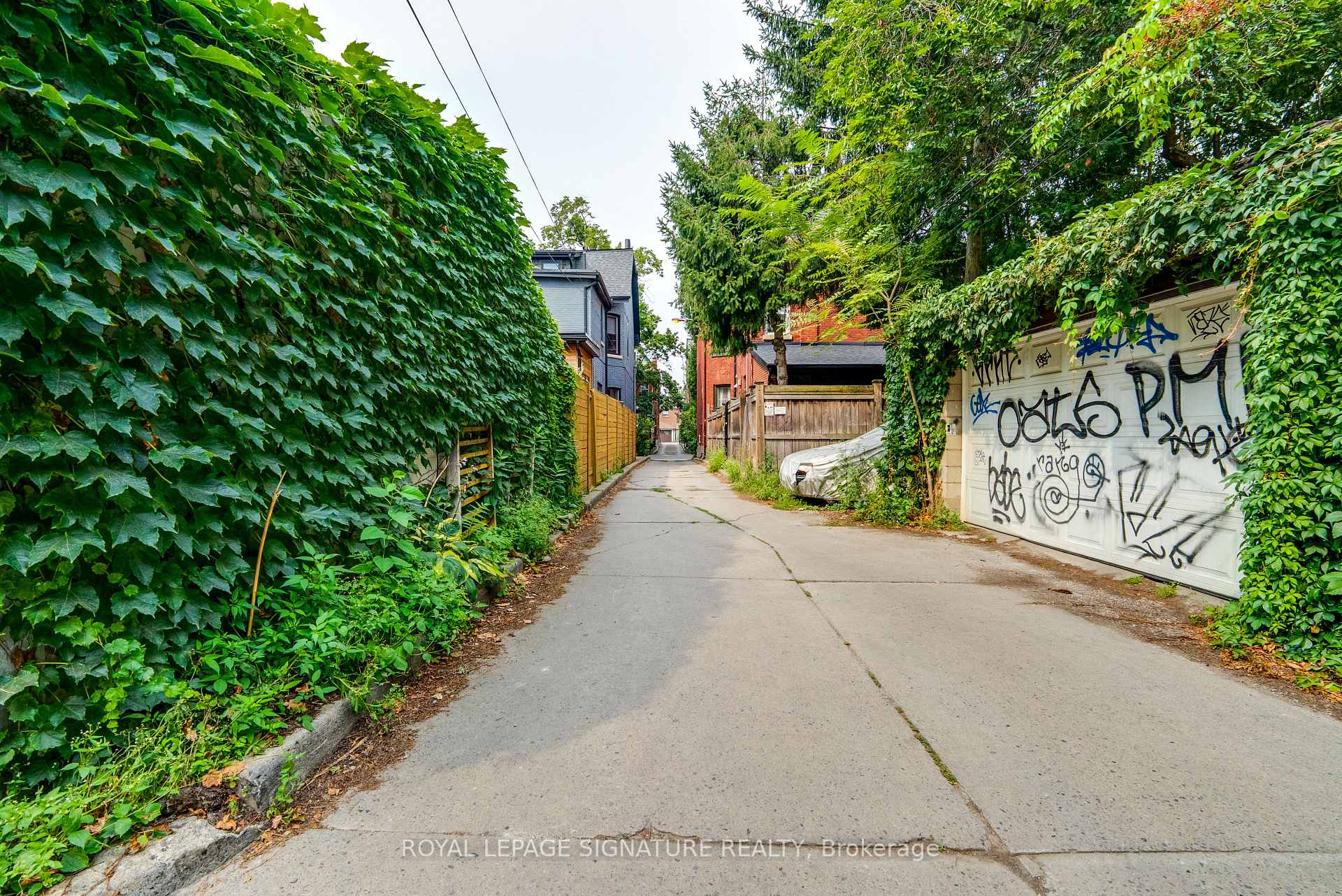 Photo 8 of Unit Laneway, 390 Palmerston Boulevard, Toronto, Palmerston-Little Italy — HOMEH