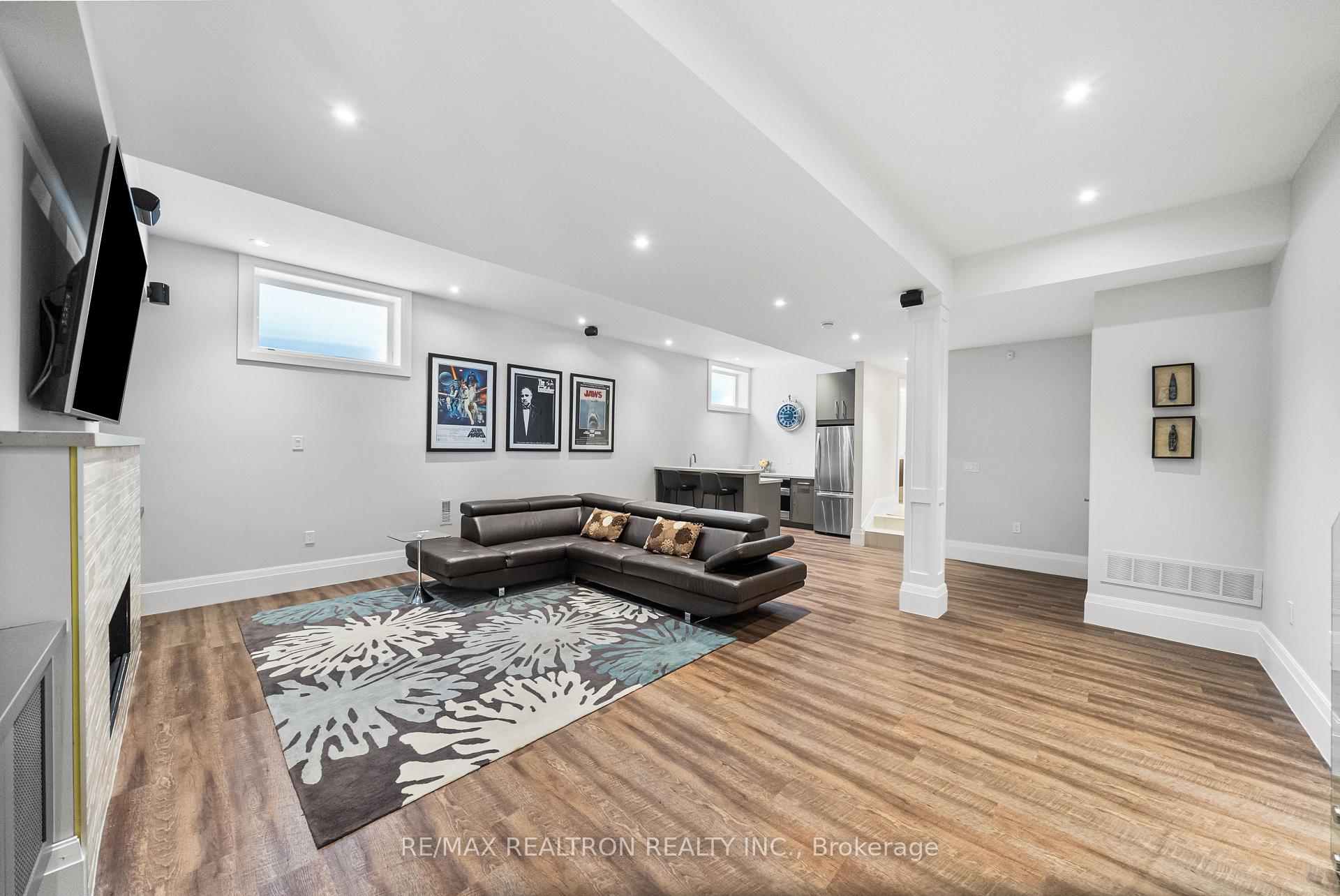 Photo 51 of 25 Portree Crescent, Markham, Royal Orchard — HOMEH