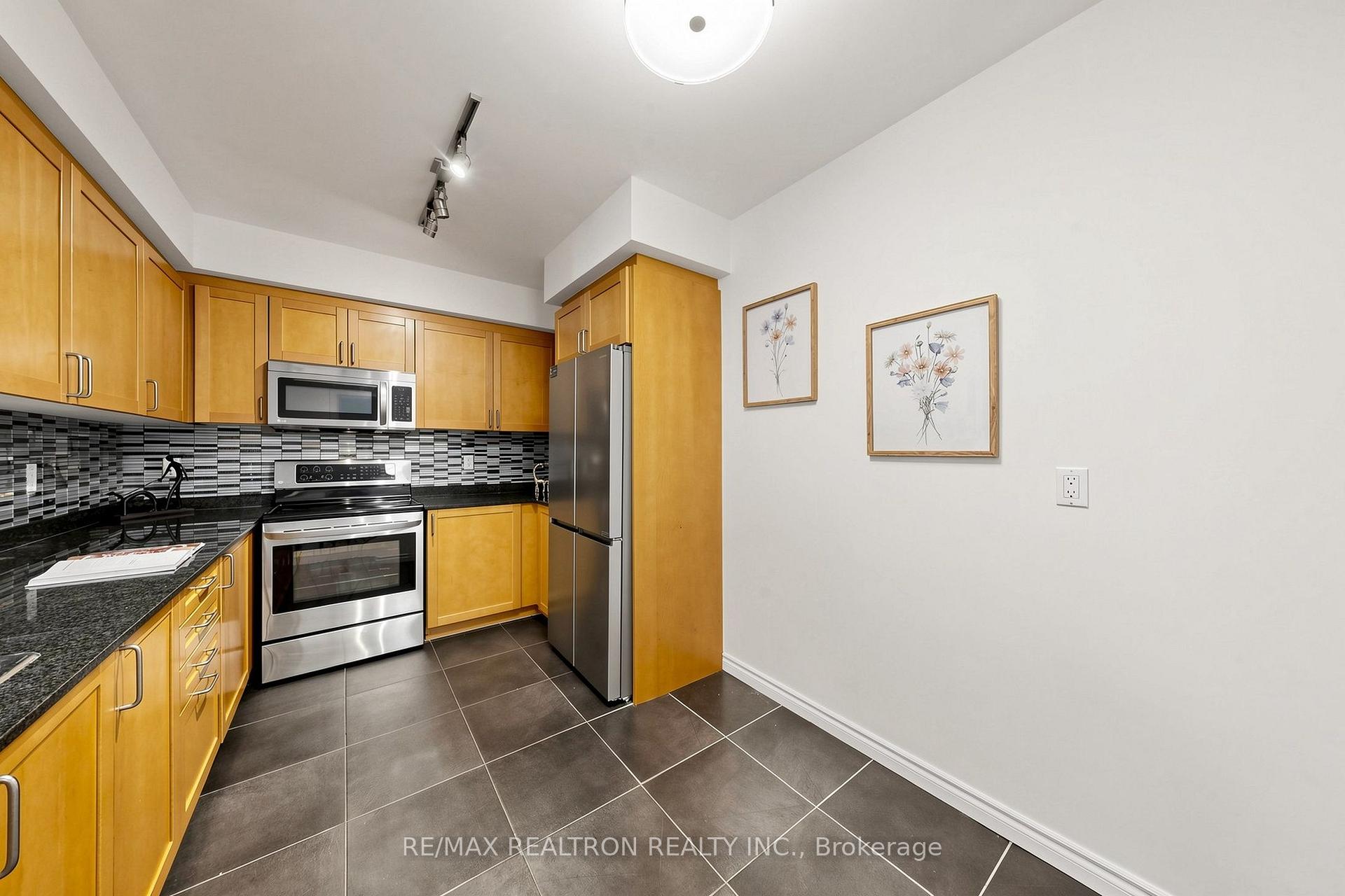 Photo 14 of Unit 211, 18 William Carson Crescent, North York, St. Andrew-Windfields — HOMEH