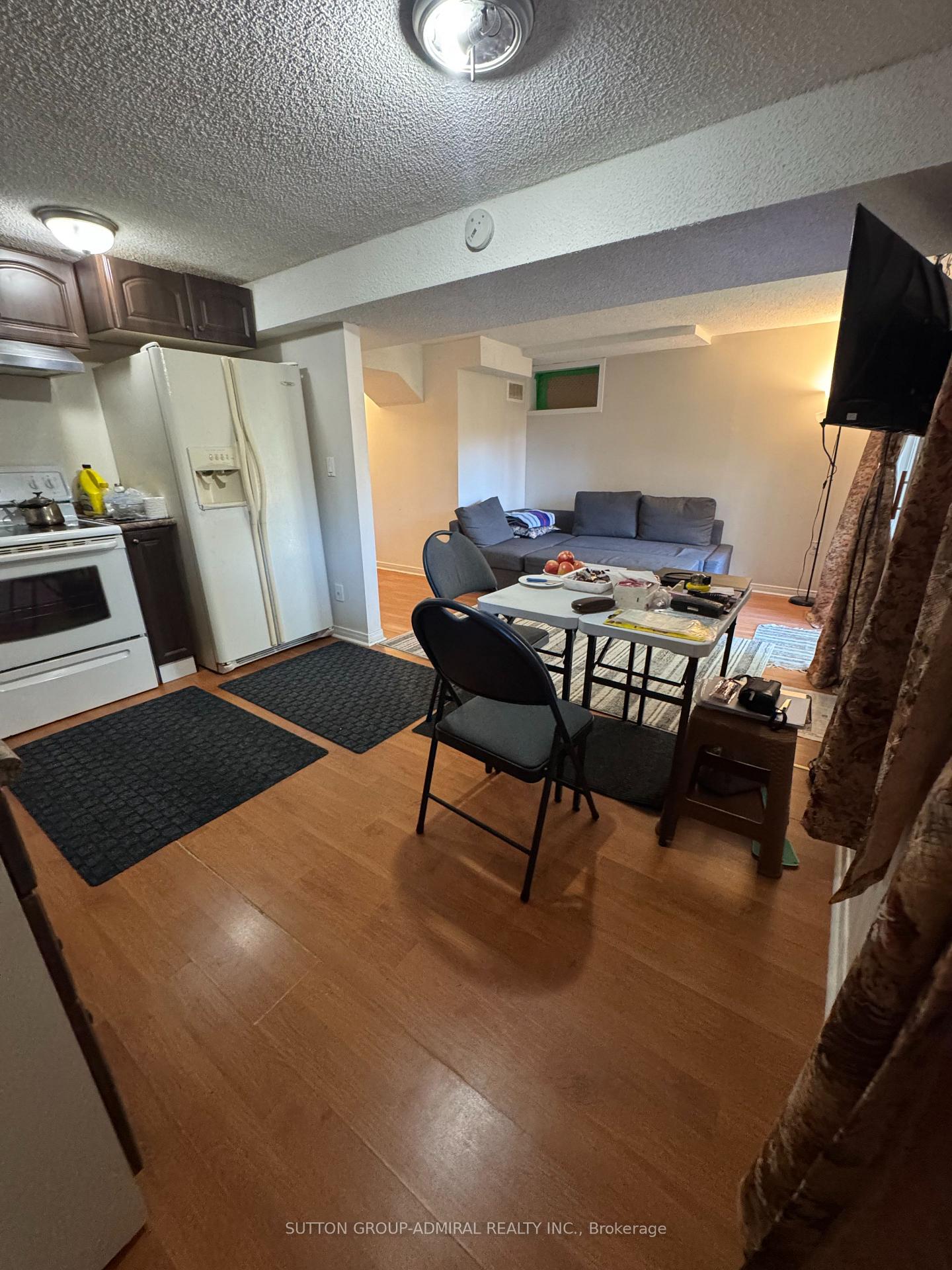Photo 8 of 29 Bingham Street, Richmond Hill, North Richvale — HOMEH