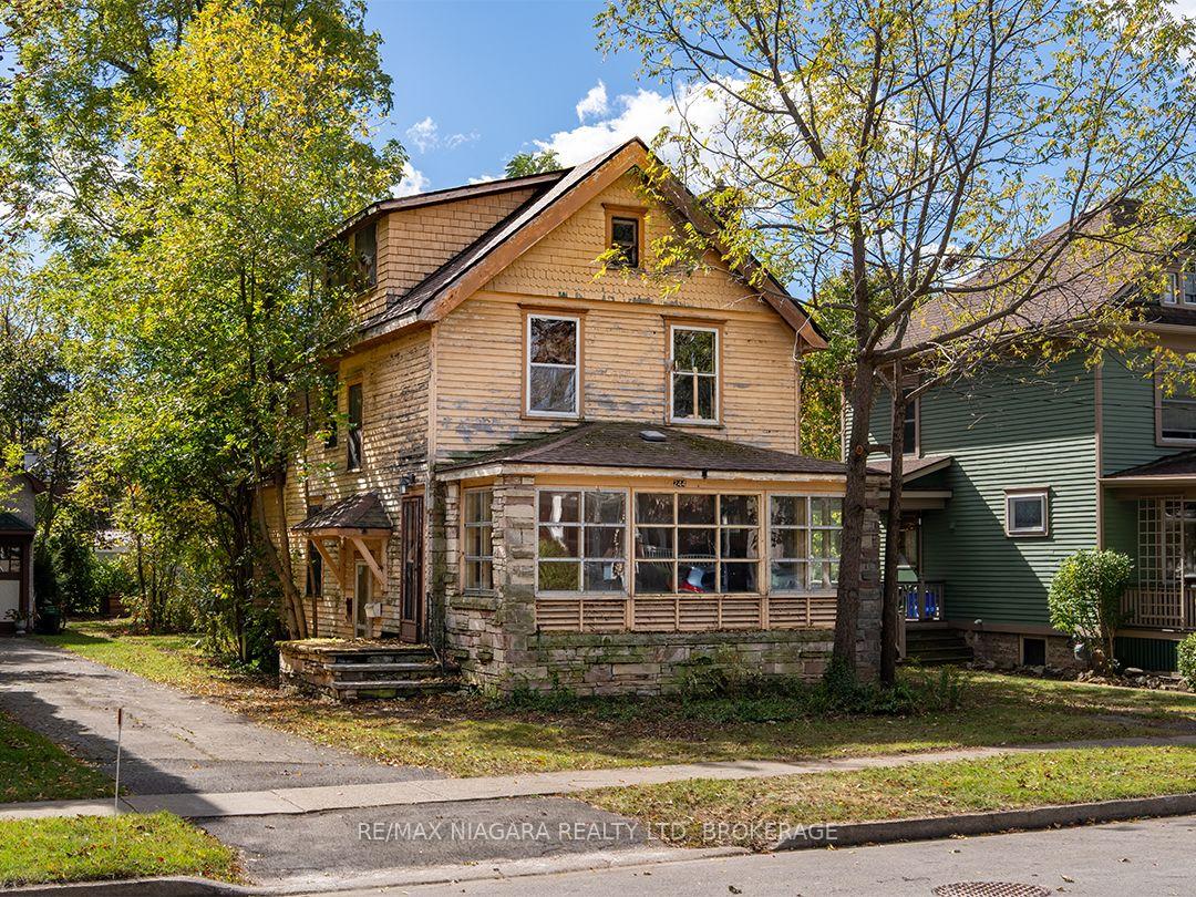 Photo 1 of 244 Charlotte Street, Port Colborne, Sugarloaf — HOMEH