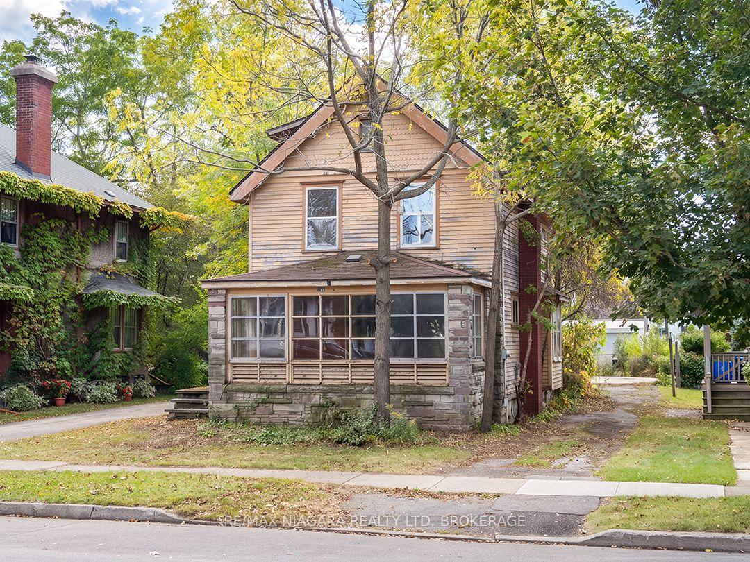 Photo 2 of 244 Charlotte Street, Port Colborne, Sugarloaf — HOMEH
