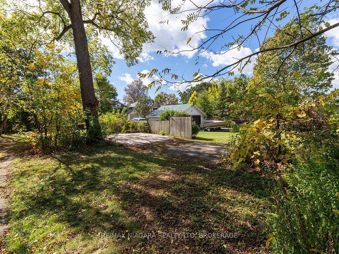 Photo 14 of 244 Charlotte Street, Port Colborne, Sugarloaf — HOMEH