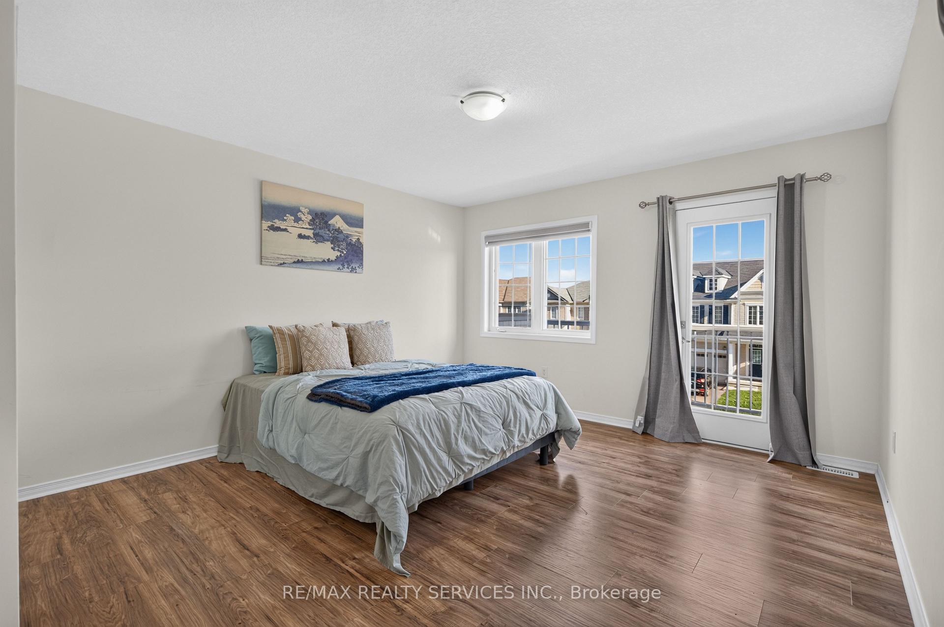 Photo 21 of 10 Munro Circle, Brantford, Empire South — HOMEH