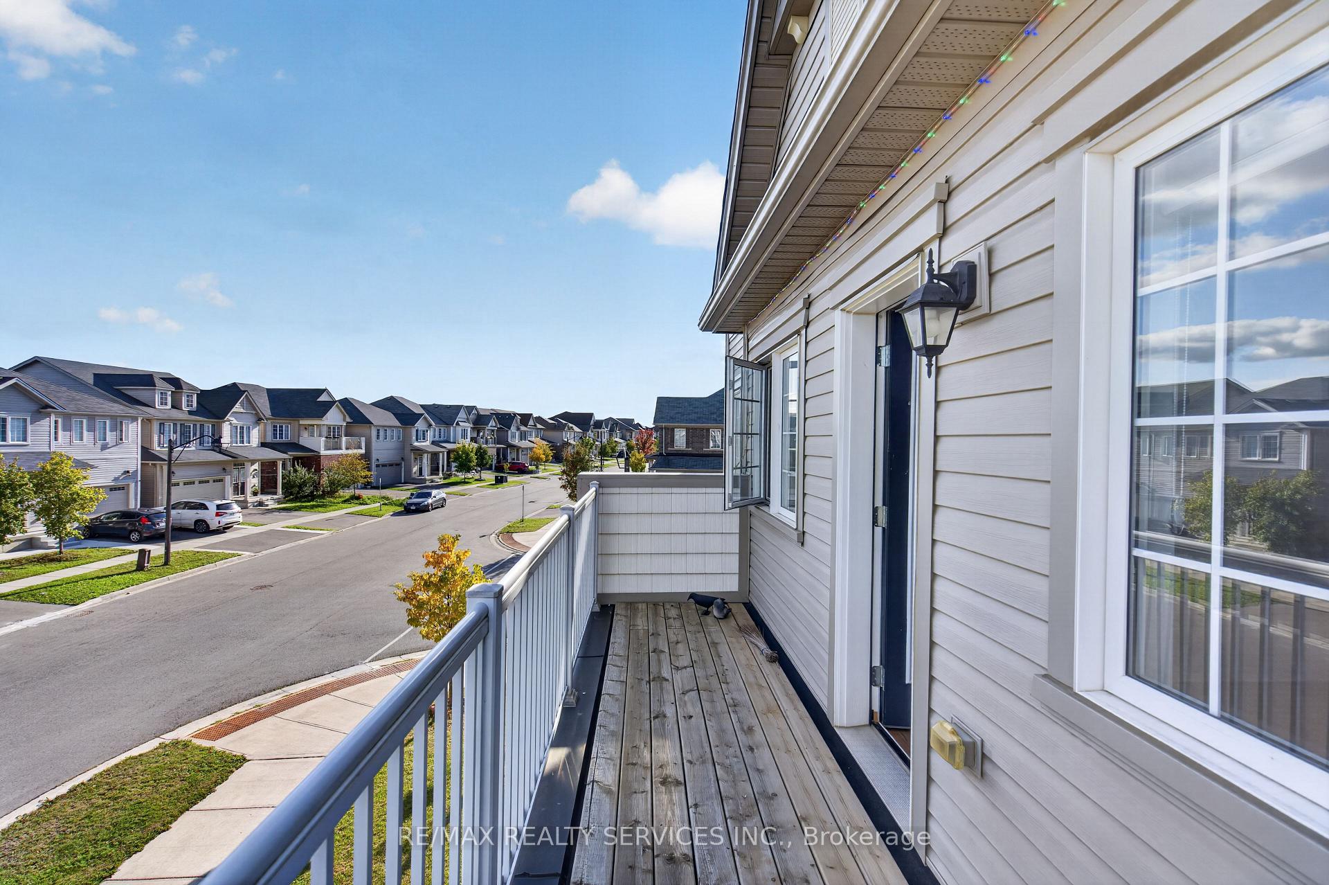 Photo 23 of 10 Munro Circle, Brantford, Empire South — HOMEH