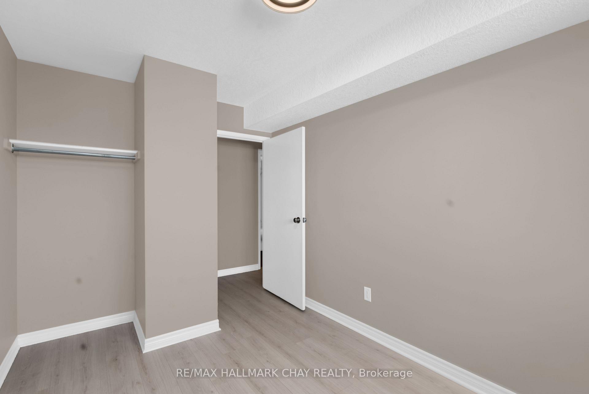 Photo 10 of Unit 414, 126 Bell Farm Road, Barrie, Alliance — HOMEH