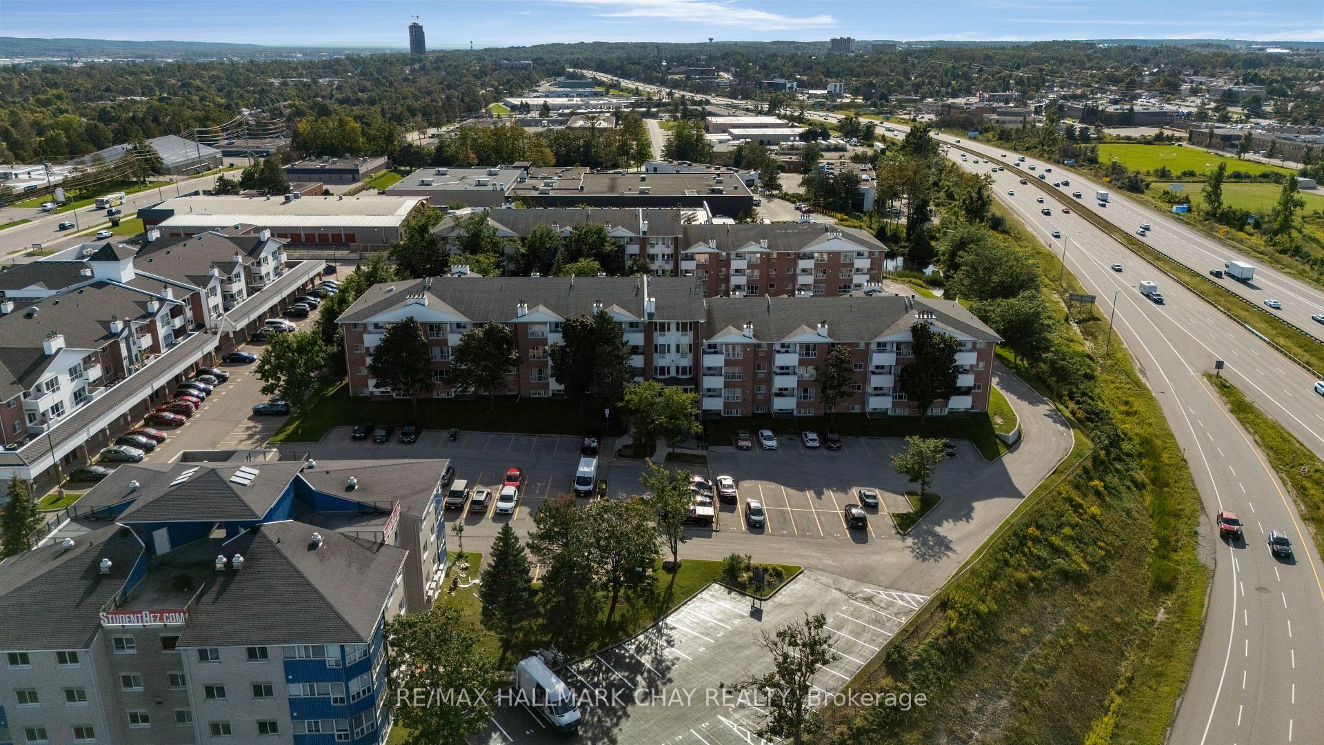 Photo 18 of Unit 414, 126 Bell Farm Road, Barrie, Alliance — HOMEH