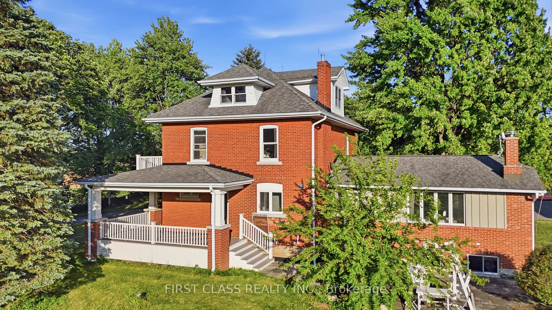 Photo 4 of 424 Concession Rd 8 E, Hamilton, Rural Flamborough — HOMEH